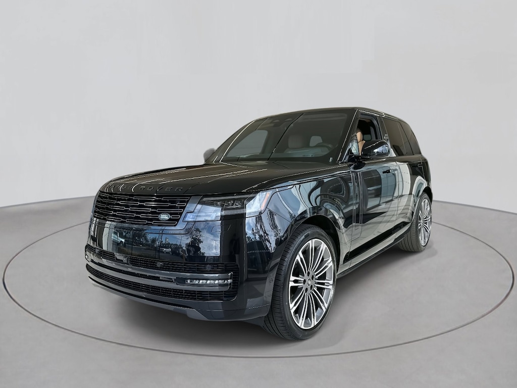 New 2025 Land Rover Range Rover SE P400 SE SWB