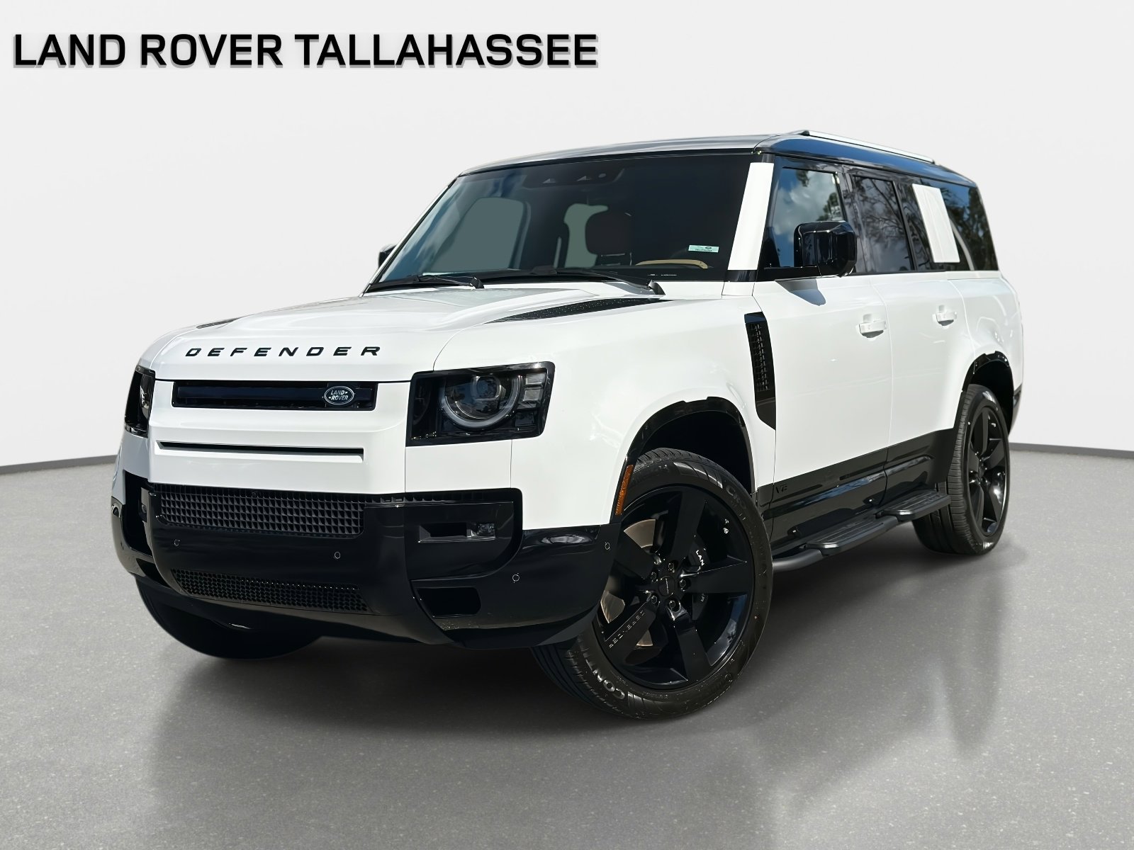 2026 Land Rover Defender 130 V8 P500's photo