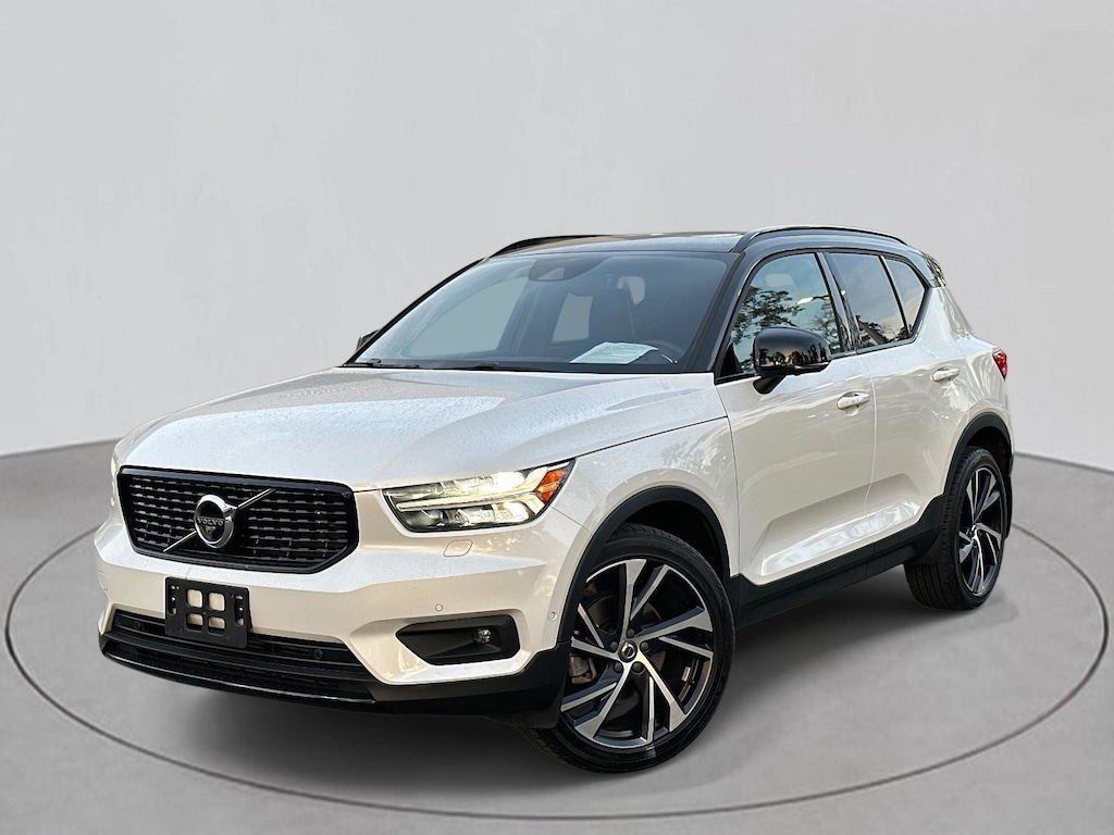 Used 2019 Volvo XC40 T5 R-Design SUV