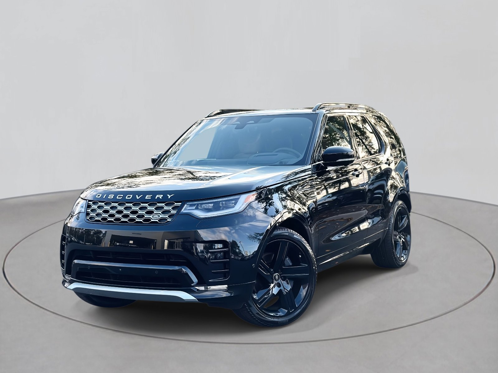 2026 Land Rover Discovery Gemini Edition's photo