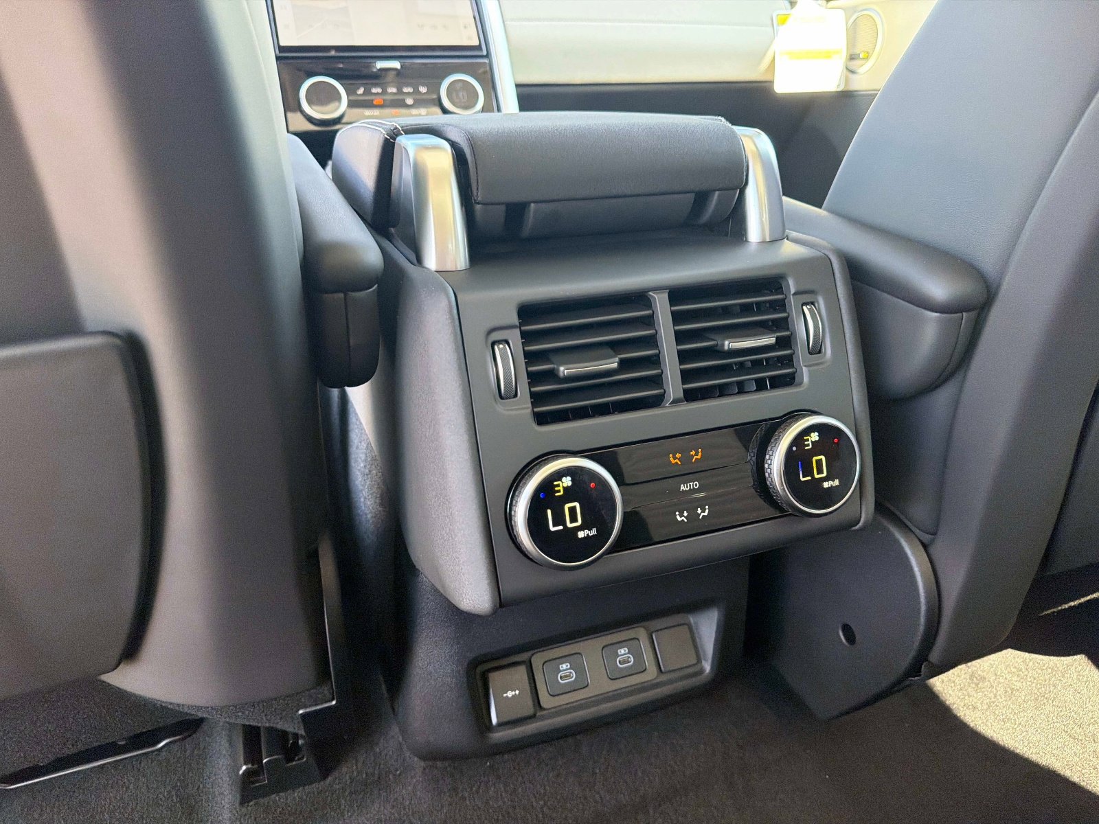 2026 Land Rover Discovery Dynamic SE - Photo 15