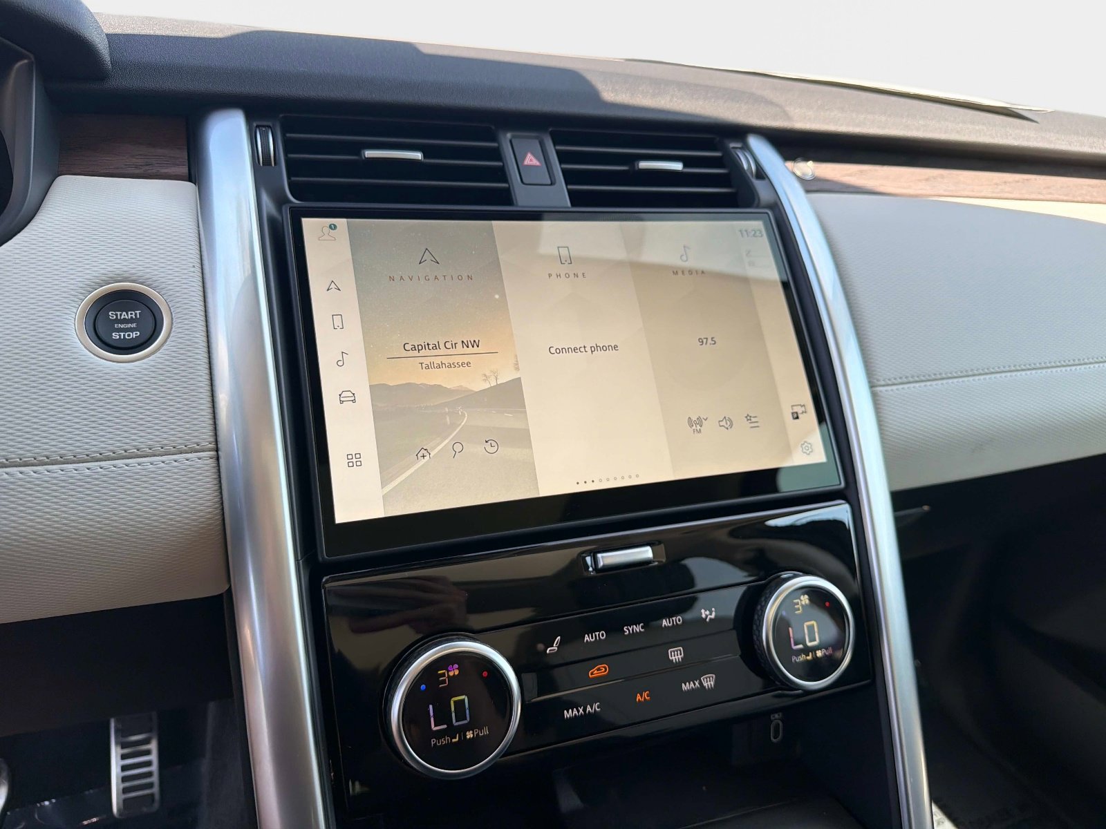 2026 Land Rover Discovery Dynamic SE - Photo 22