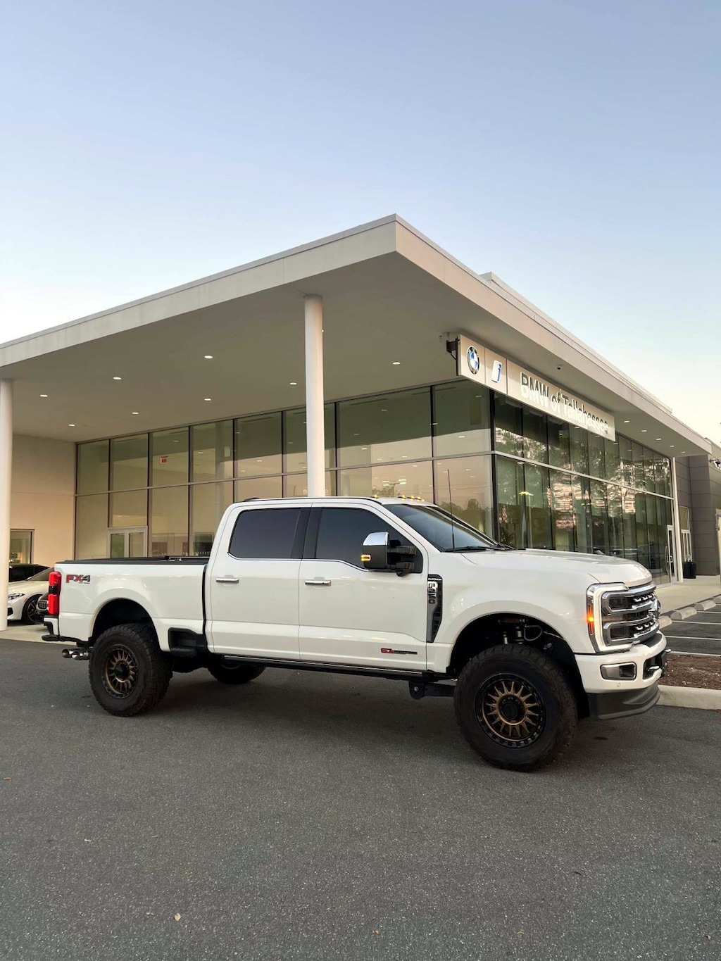 2024 Ford F-250 Platinum photo 3