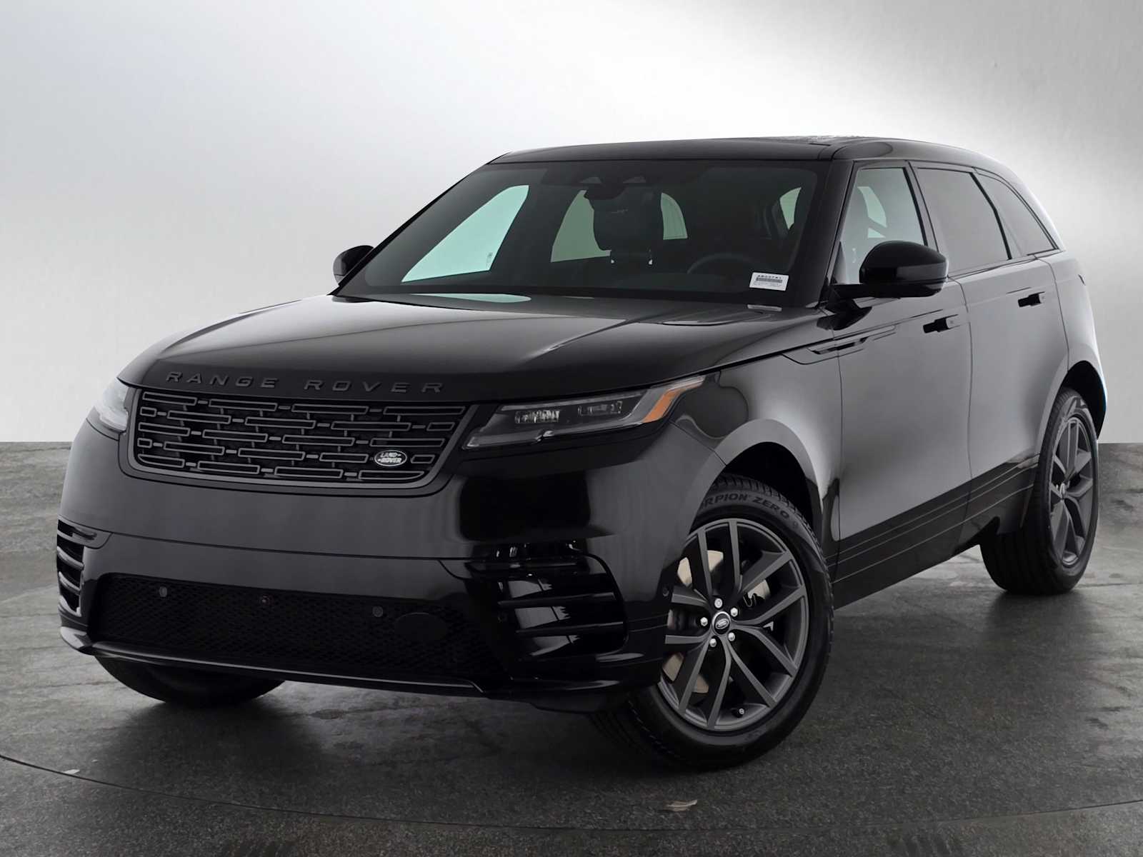 2026 Land Rover Range Rover Velar Dynamic SE's photo