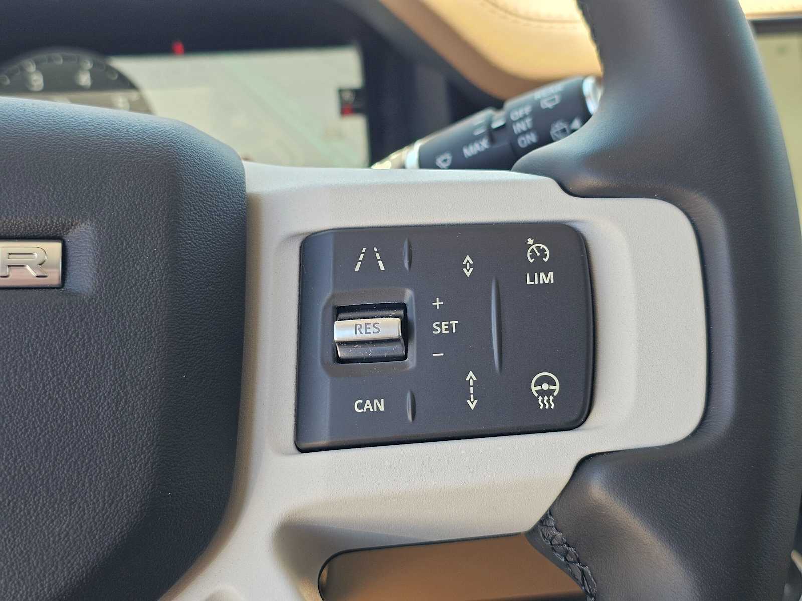 2026 Land Rover Defender S - Photo 28