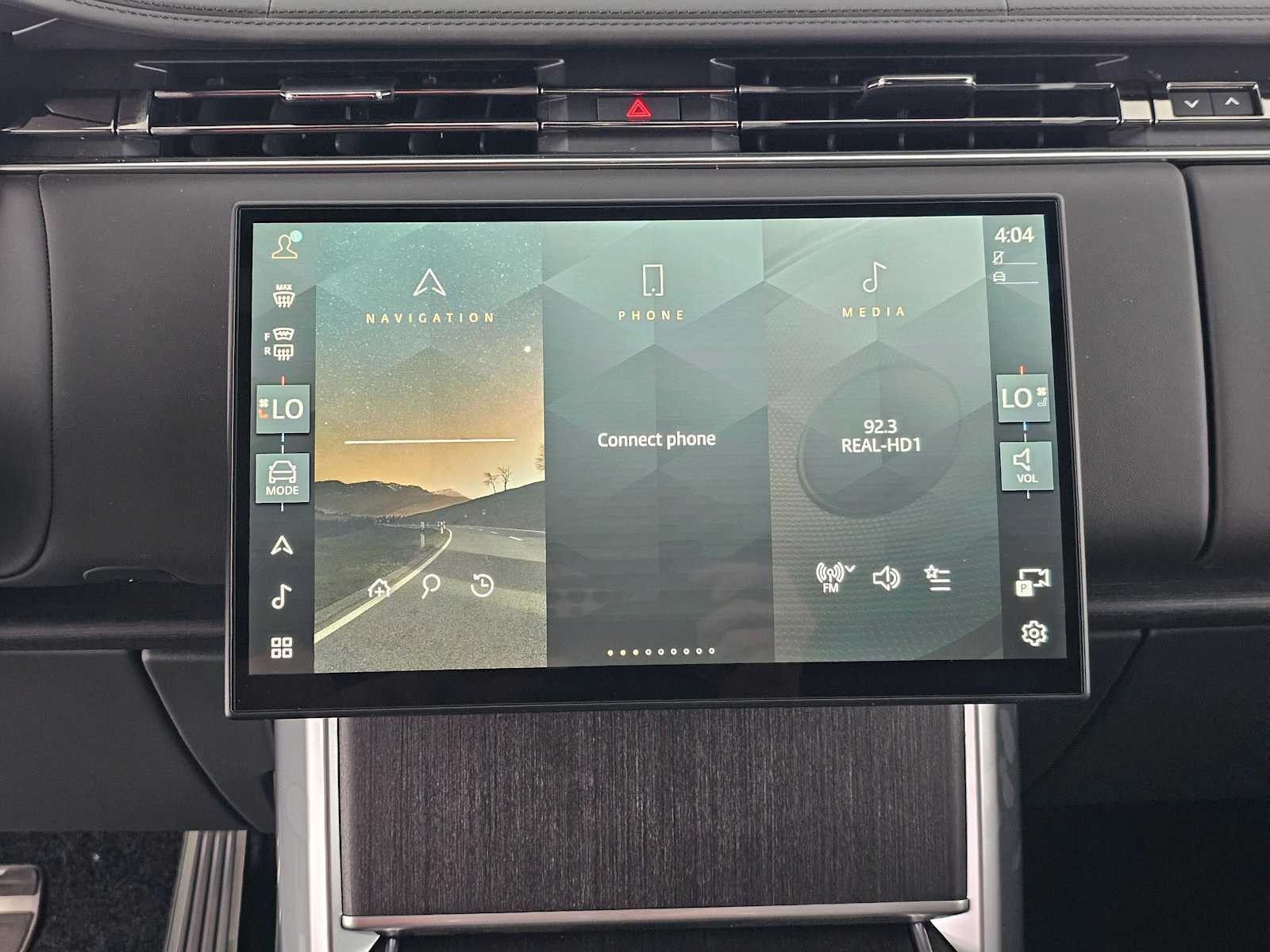 2025 Land Rover Range Rover SE - Photo 23