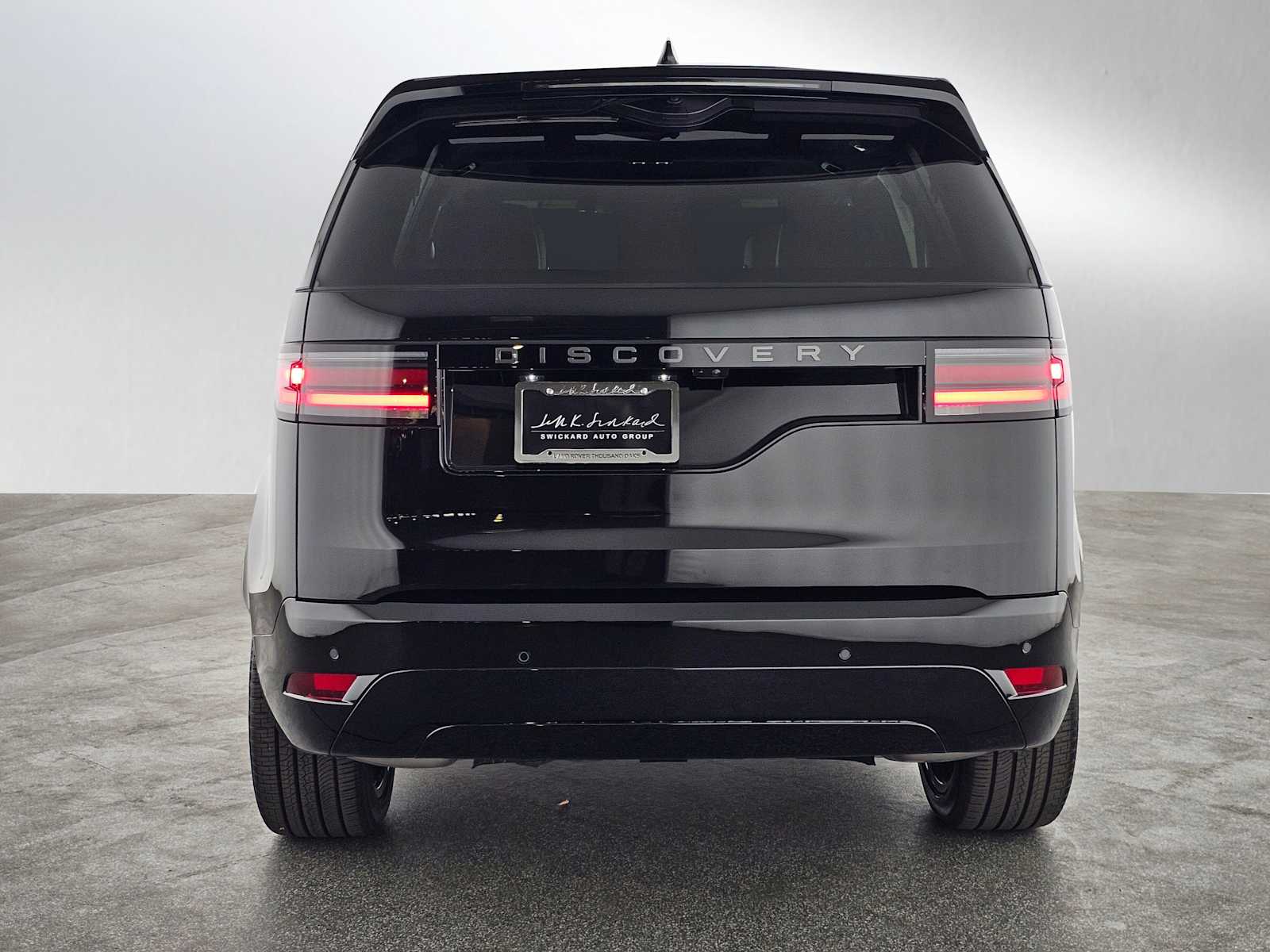 2025 Land Rover Discovery SE photo 4