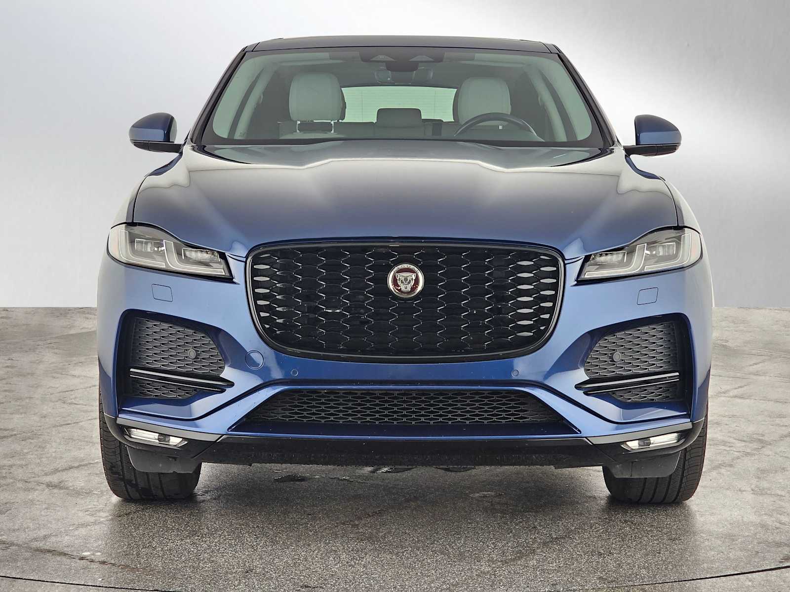 2022 Jaguar F-PACE P250 S photo 2