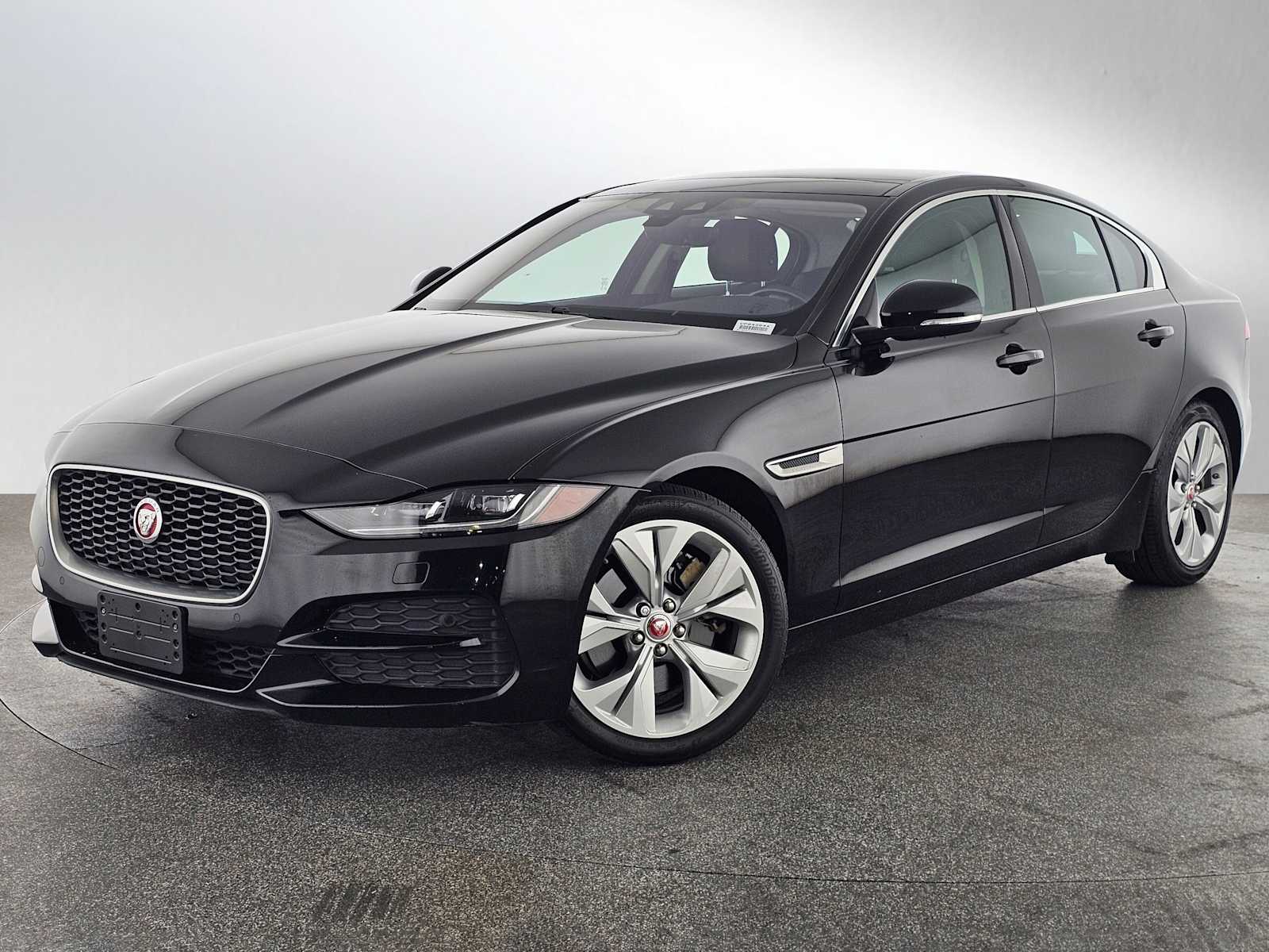 2020 Jaguar XE P250 S's photo