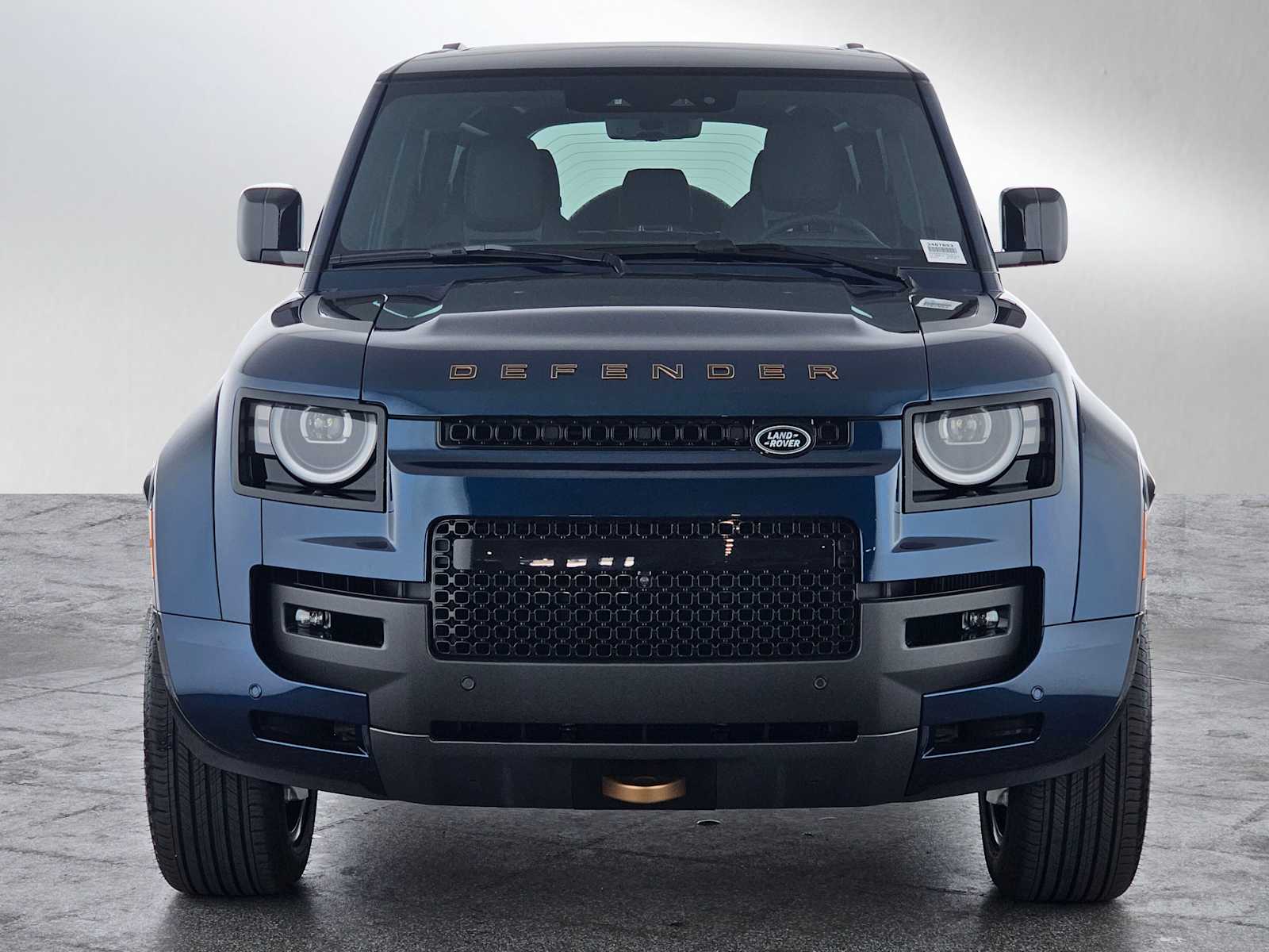 2026 Land Rover Defender OCTA - Photo 8
