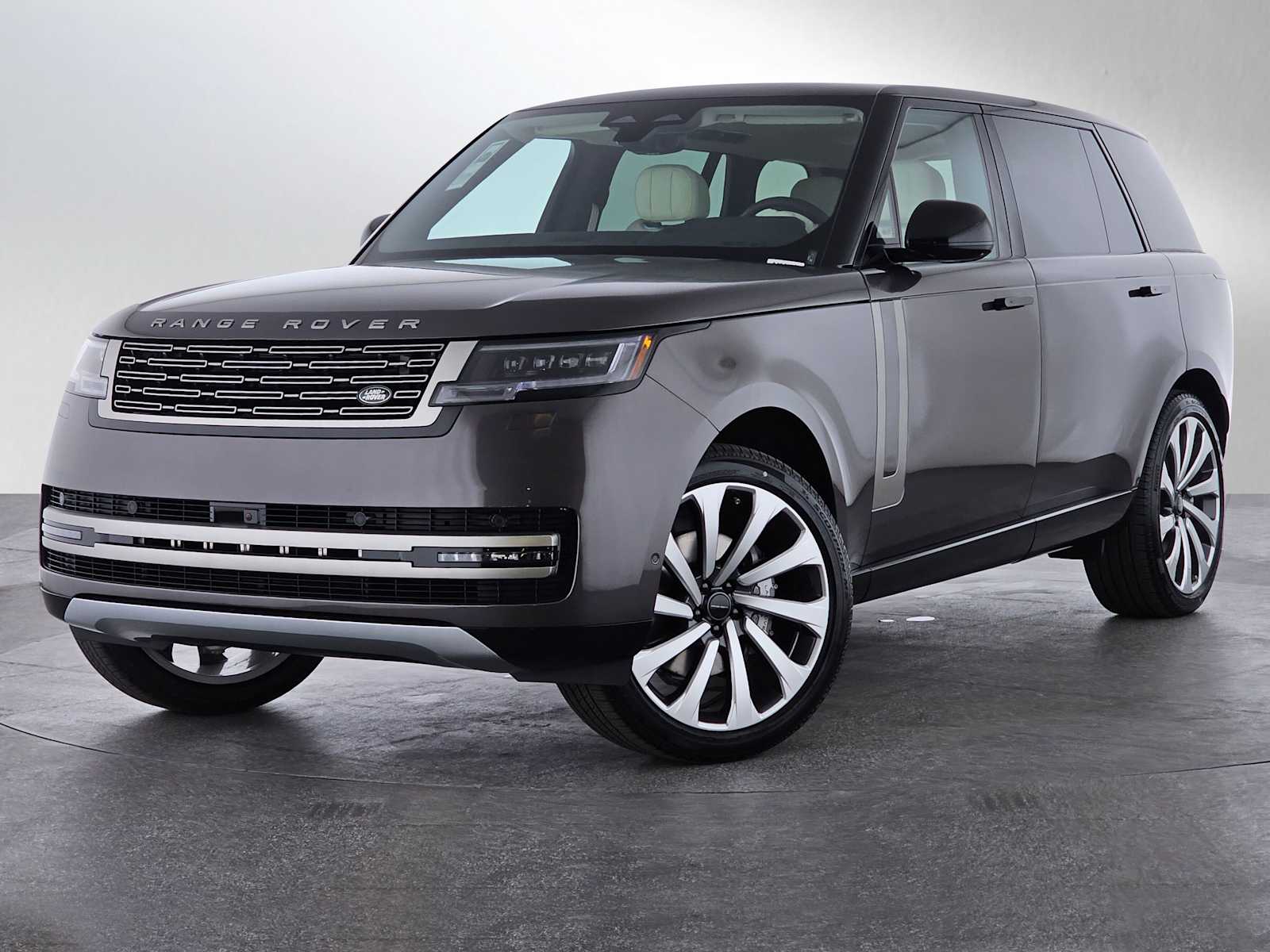 2026 Land Rover Range Rover 3.0 SE LWB 7's photo
