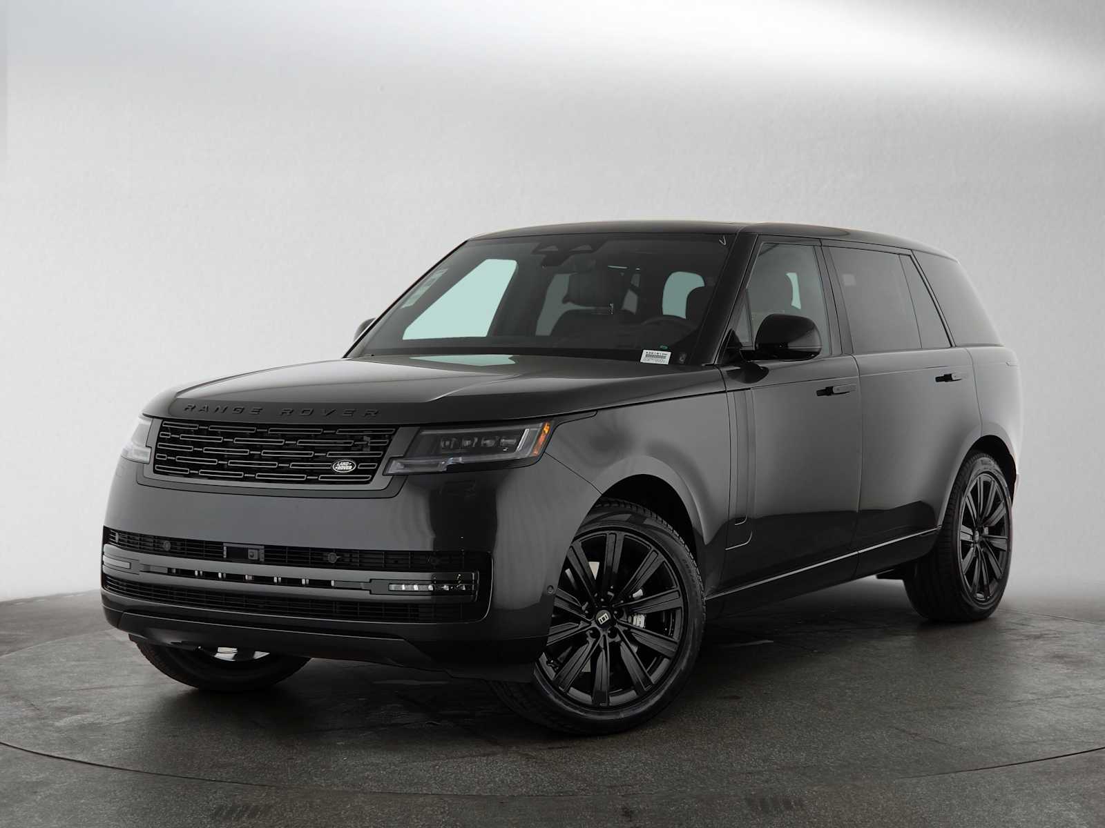 2027 Land Rover Range Rover SE P400 LWB 7 Seat