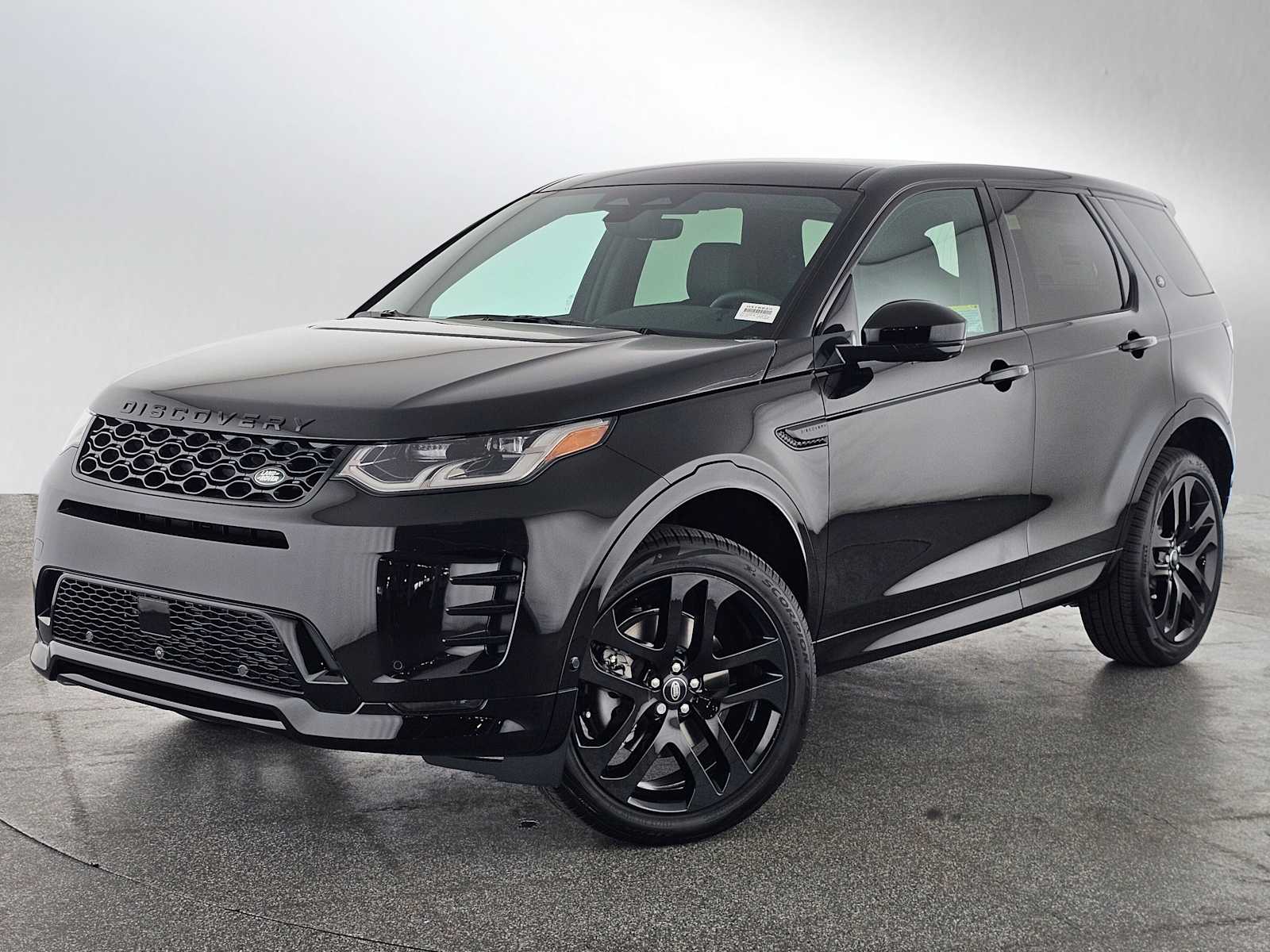2026 Land Rover Discovery Sport 2.0 Landmark Edition's photo