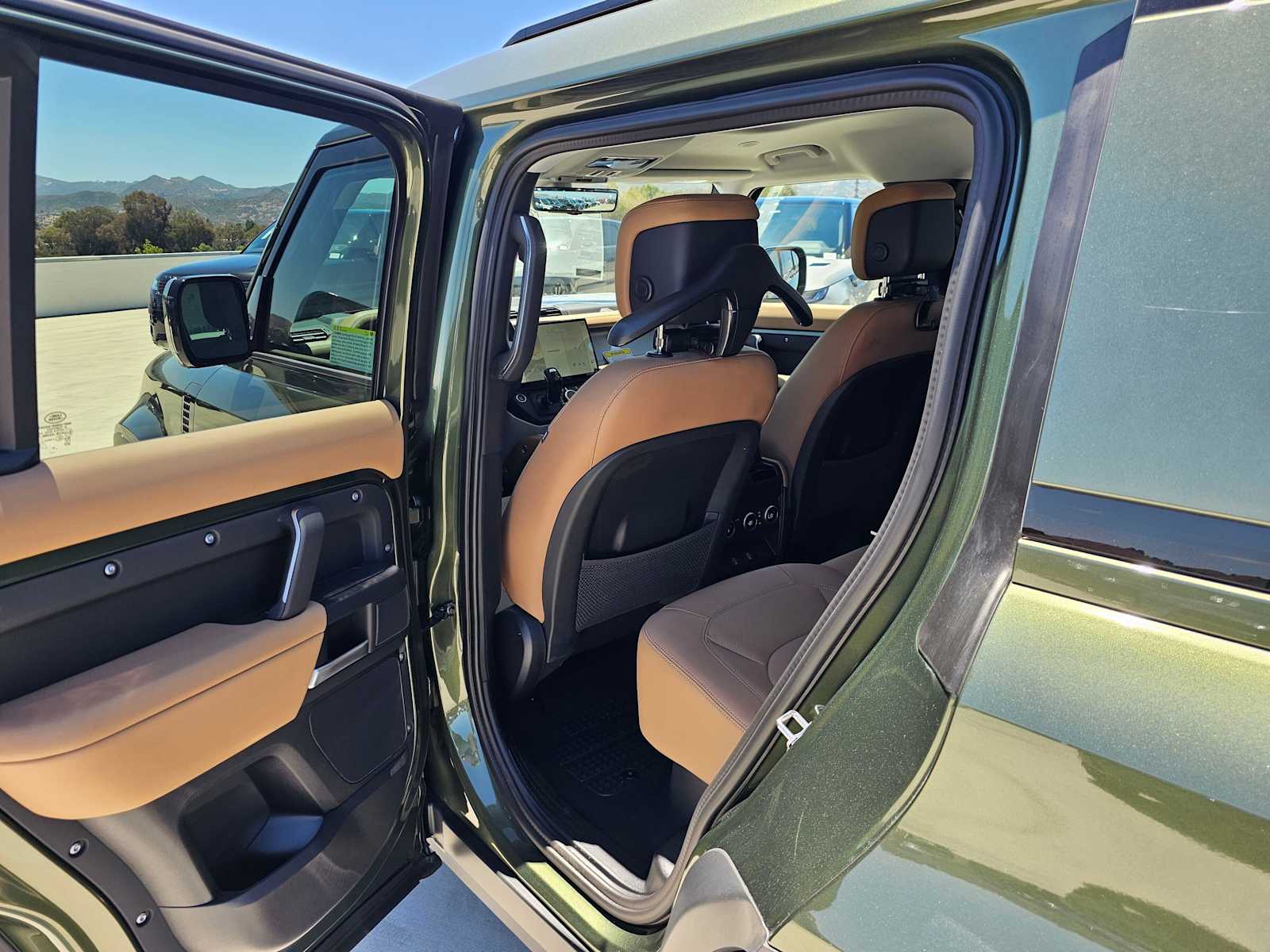 2026 Land Rover Defender S - Photo 15