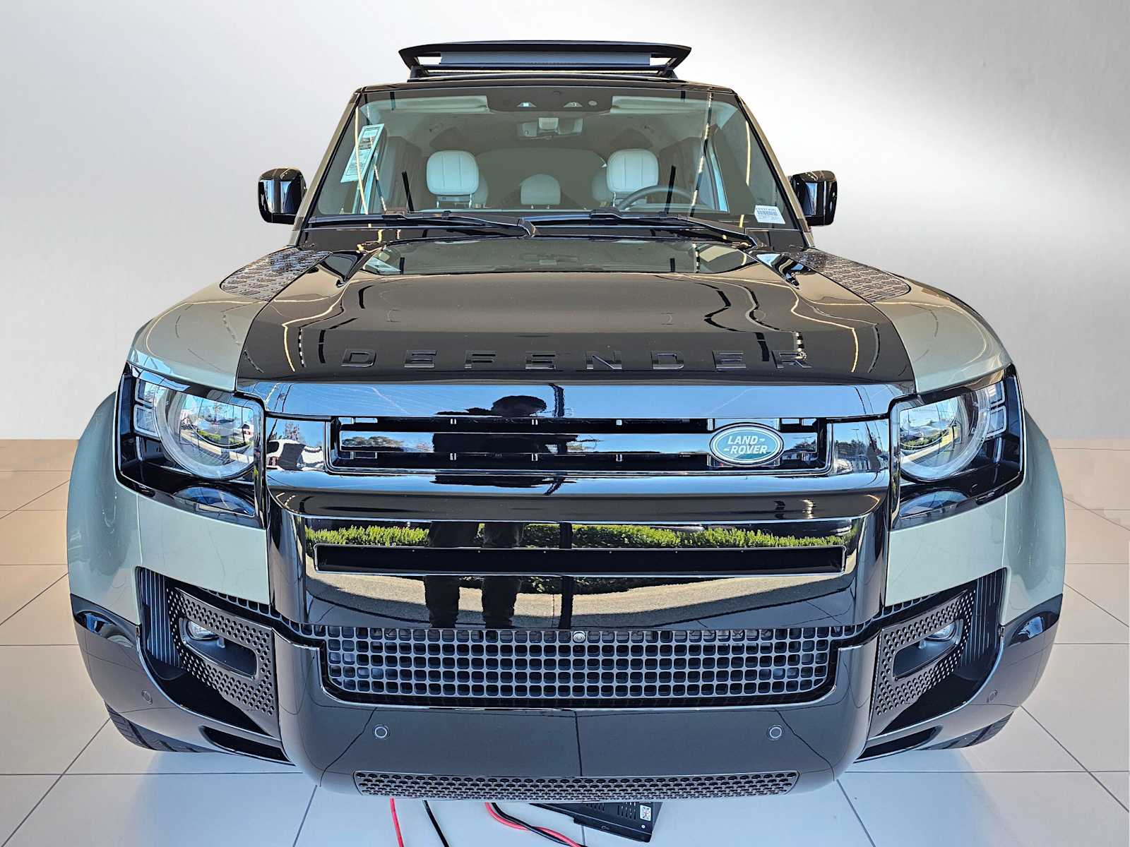 2025 Land Rover Defender X - Photo 16