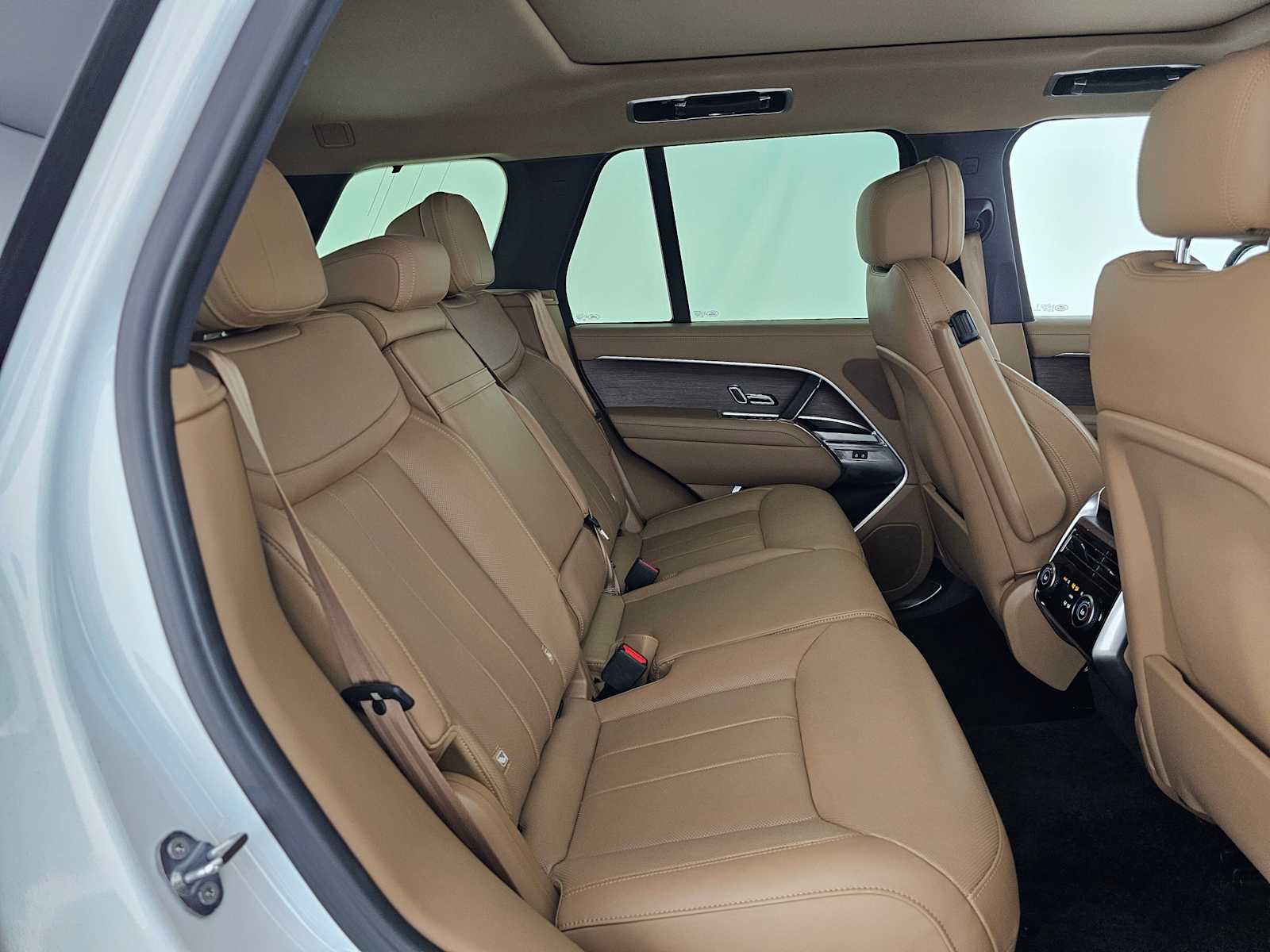 2023 Land Rover Range Rover SE - Photo 12