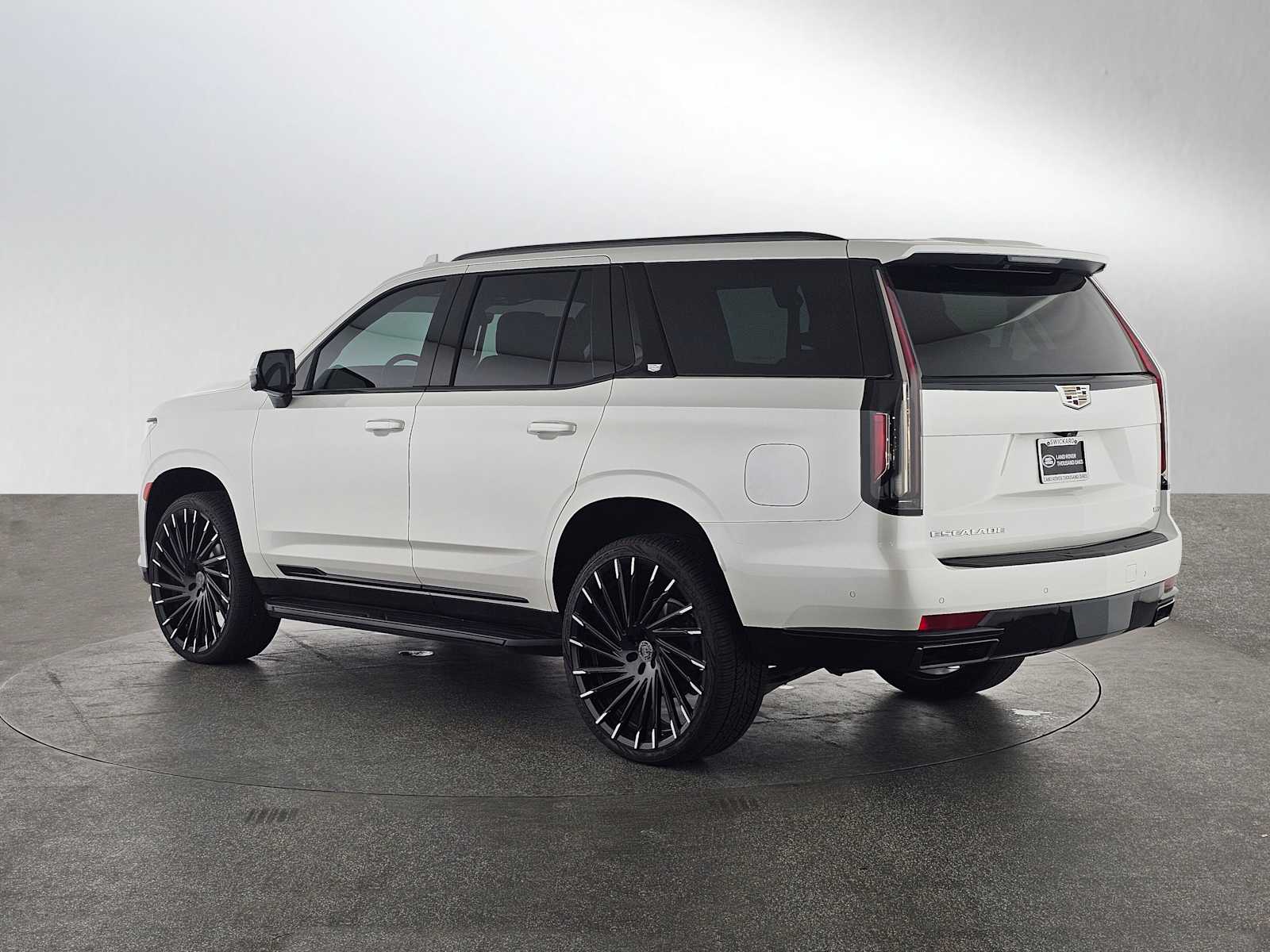 2021 Cadillac Escalade Sport photo 3