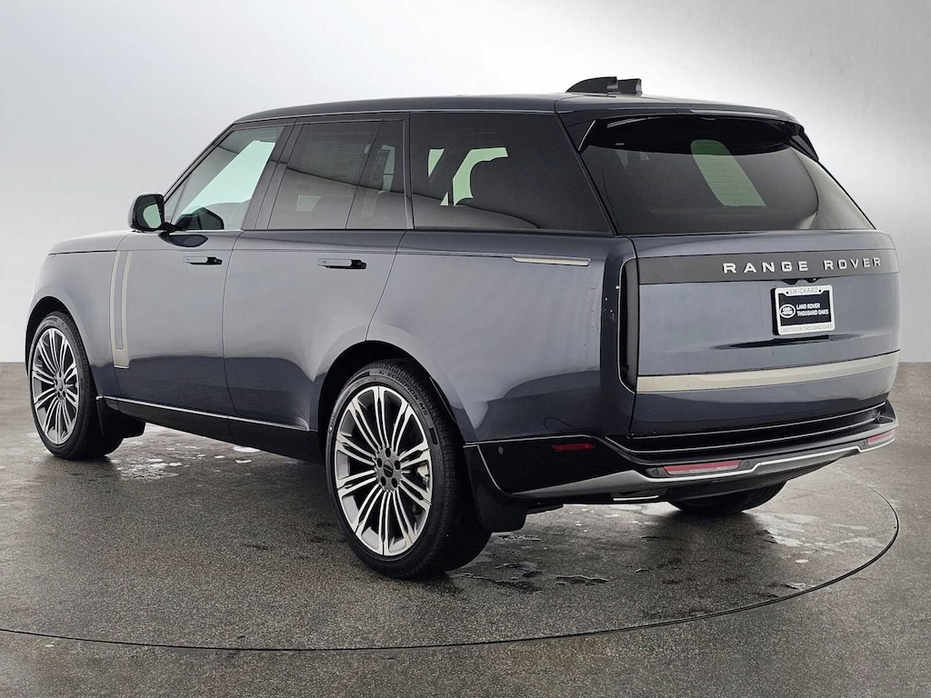 New 2026 Land Rover Range Rover SE SUV