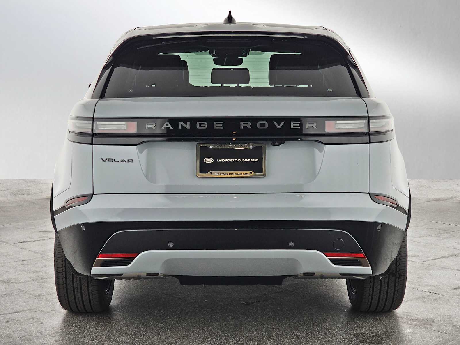 2025 Land Rover Range Rover Velar P400 Dynamic HSE photo 4