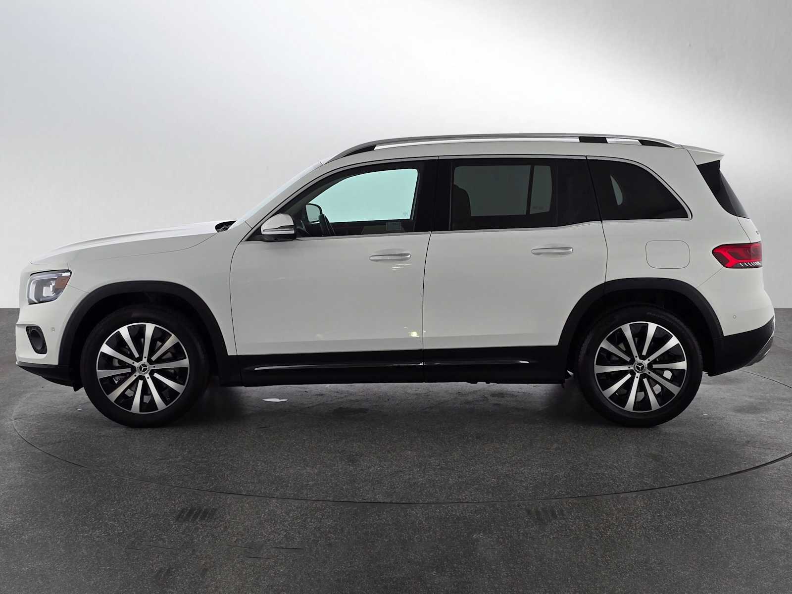 Used 2022 Mercedes-Benz GLB Base with VIN W1N4M4GB1NW257685 for sale in Thousand Oaks, CA