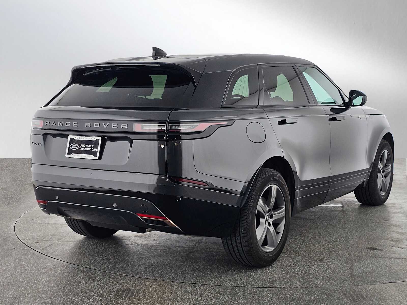 2025 Land Rover Range Rover Velar Dynamic SE photo 4
