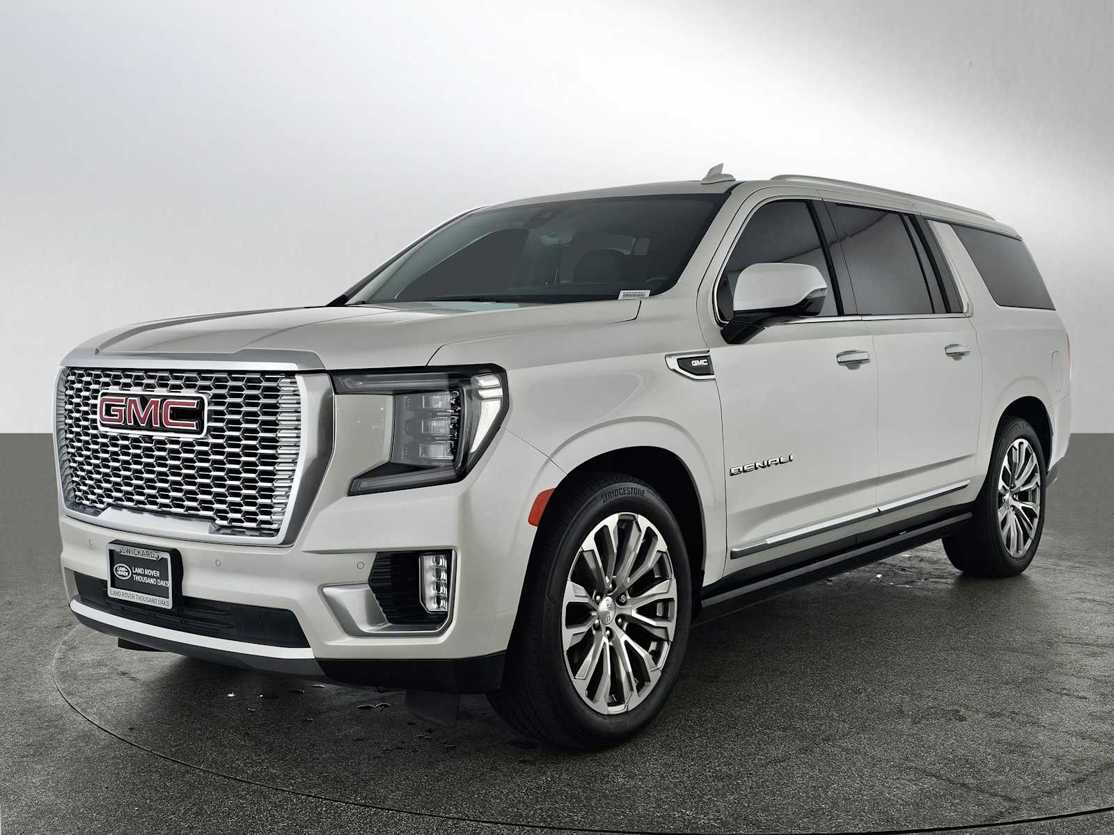 2021 GMC Yukon XL Denali's photo