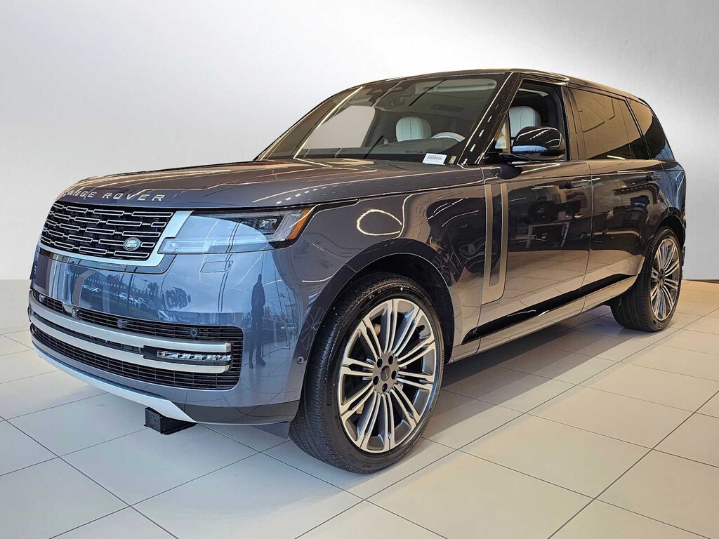New 2026 Land Rover Range Rover SE SUV