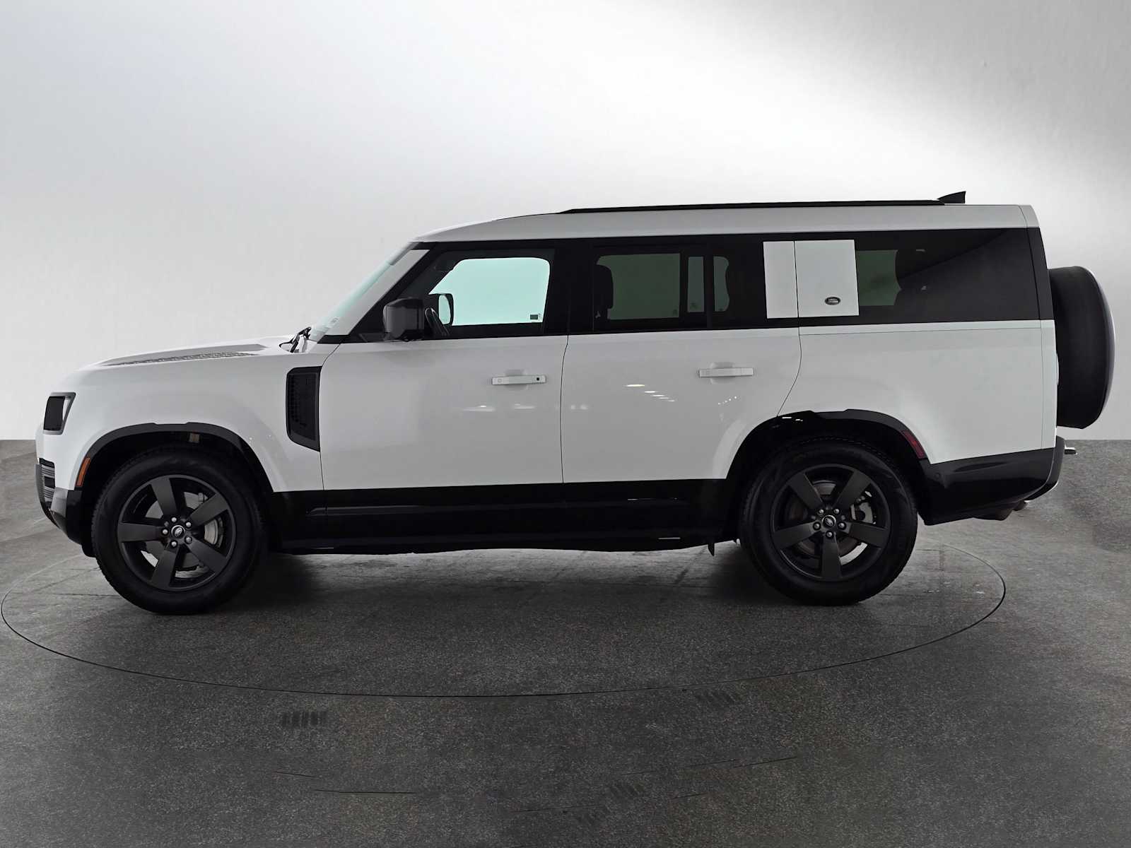 Used 2023 Land Rover Defender X-Dynamic SE with VIN SALE2FEU8P2237485 for sale in Thousand Oaks, CA