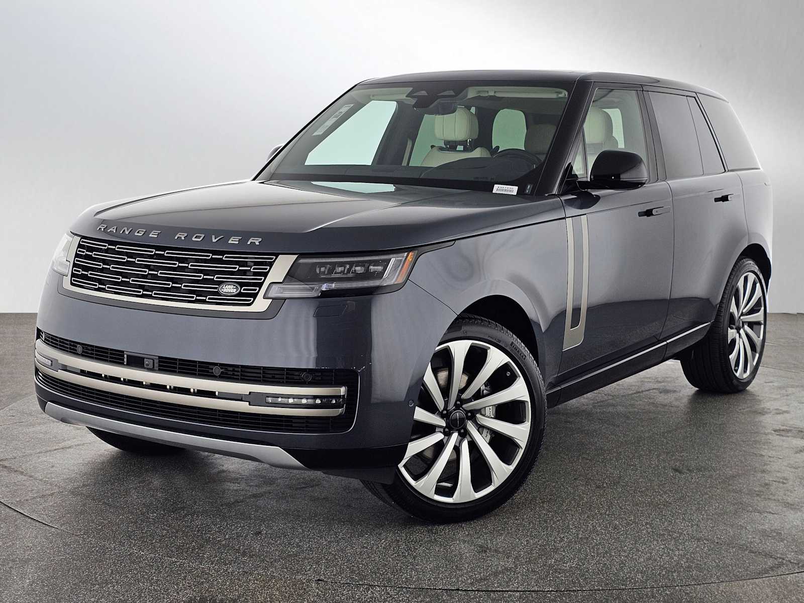 2026 Land Rover Range Rover 3.0 SE SWB's photo