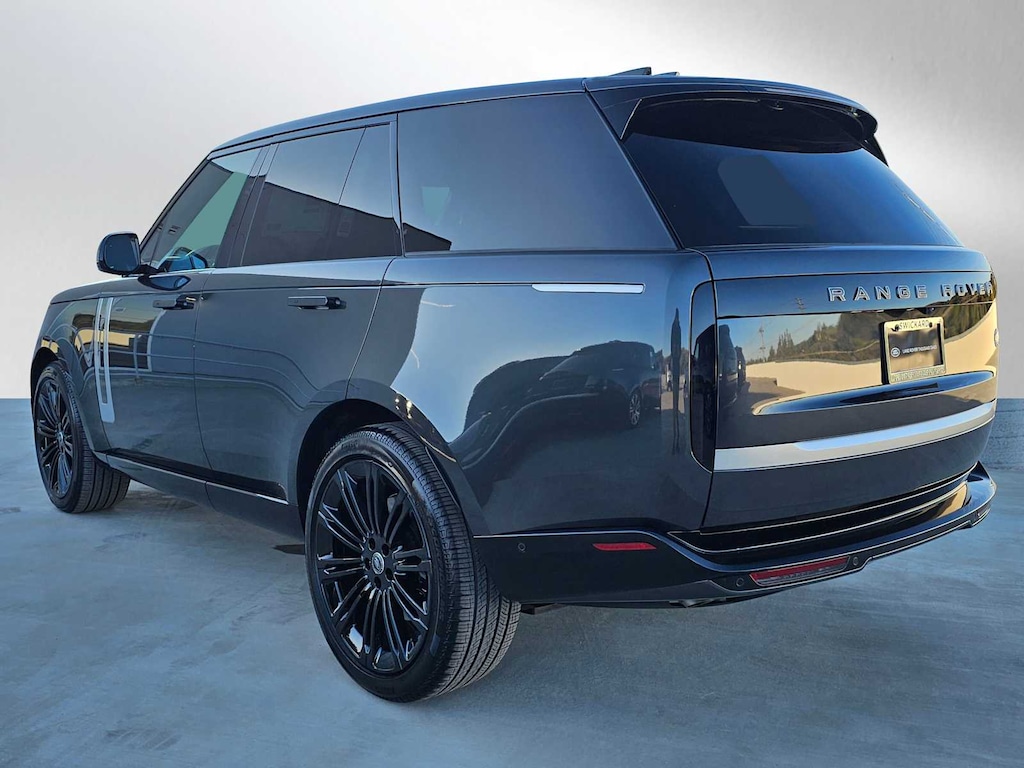 New 2025 Land Rover Range Rover SV SUV