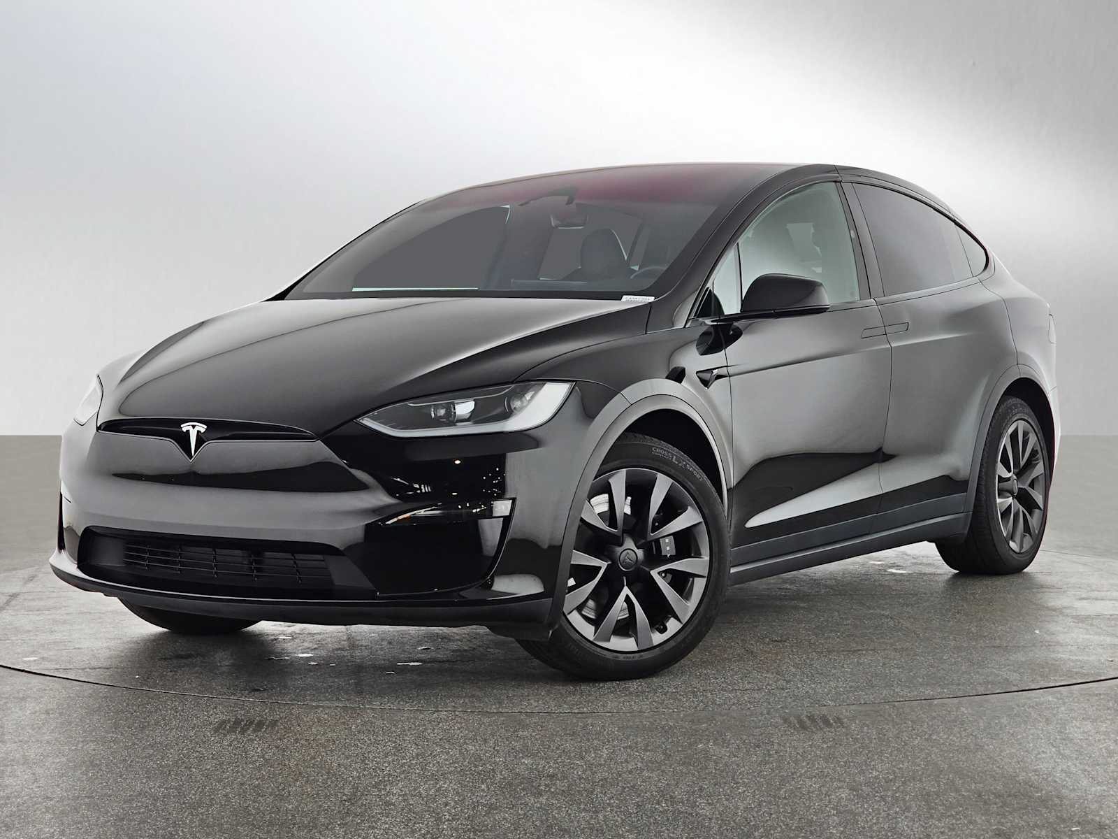 2024 Tesla Model X Long Range's photo