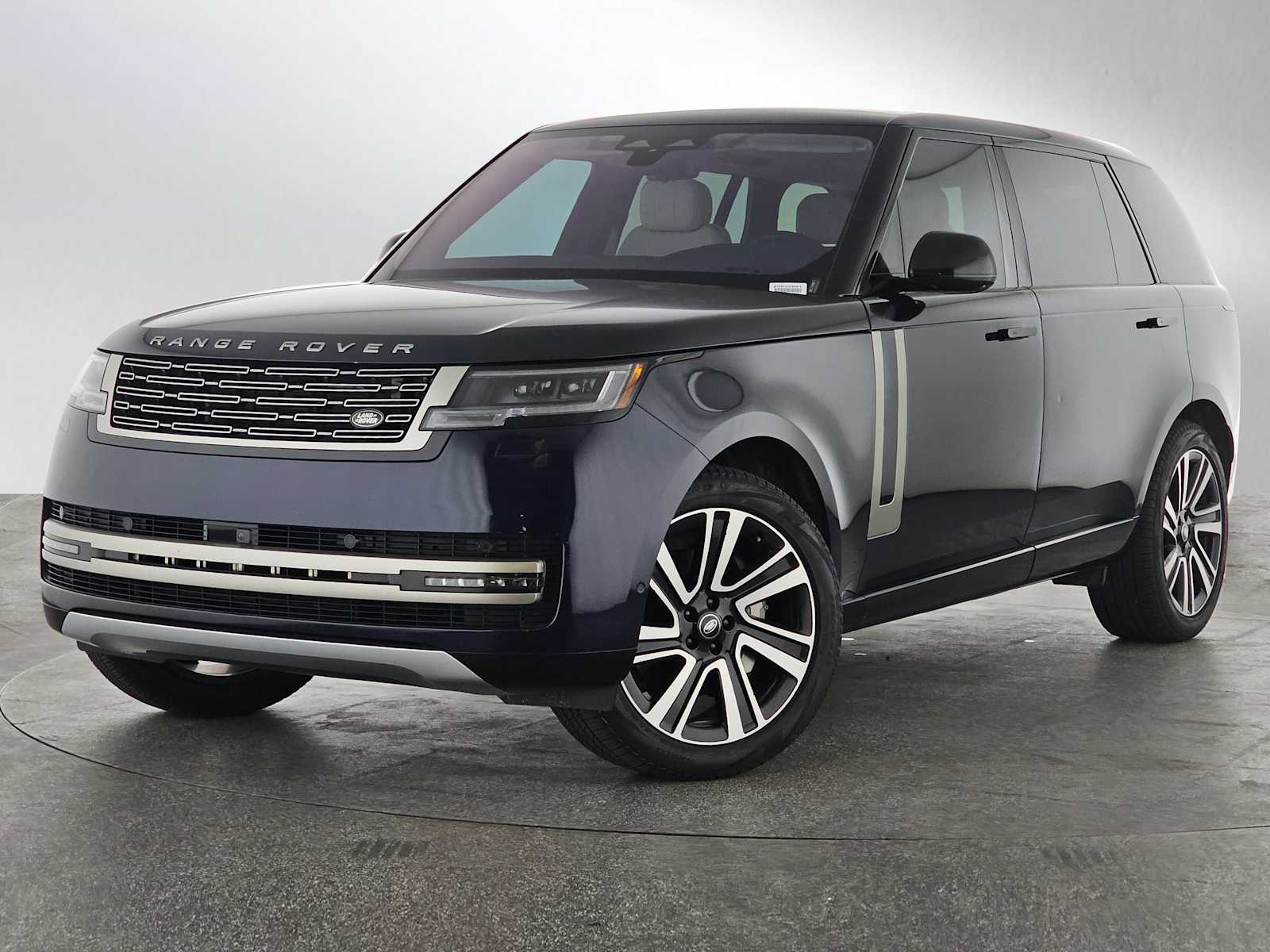 2023 Land Rover Range Rover 3.0 SE LWB 7's photo