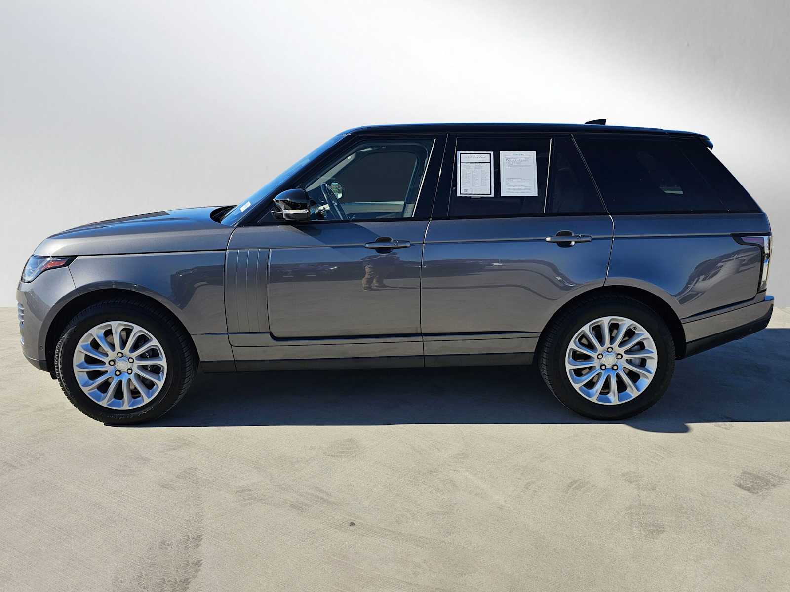 Used 2019 Land Rover Range Rover HSE with VIN SALGS2SV4KA538364 for sale in Thousand Oaks, CA