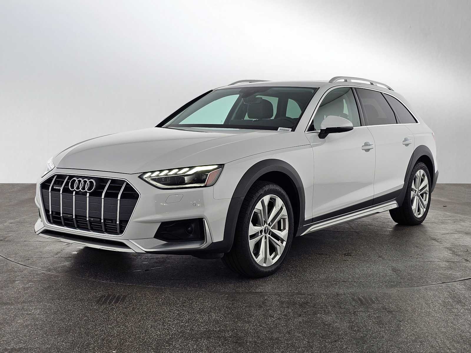 2023 Audi A4 allroad Premium Plus's photo