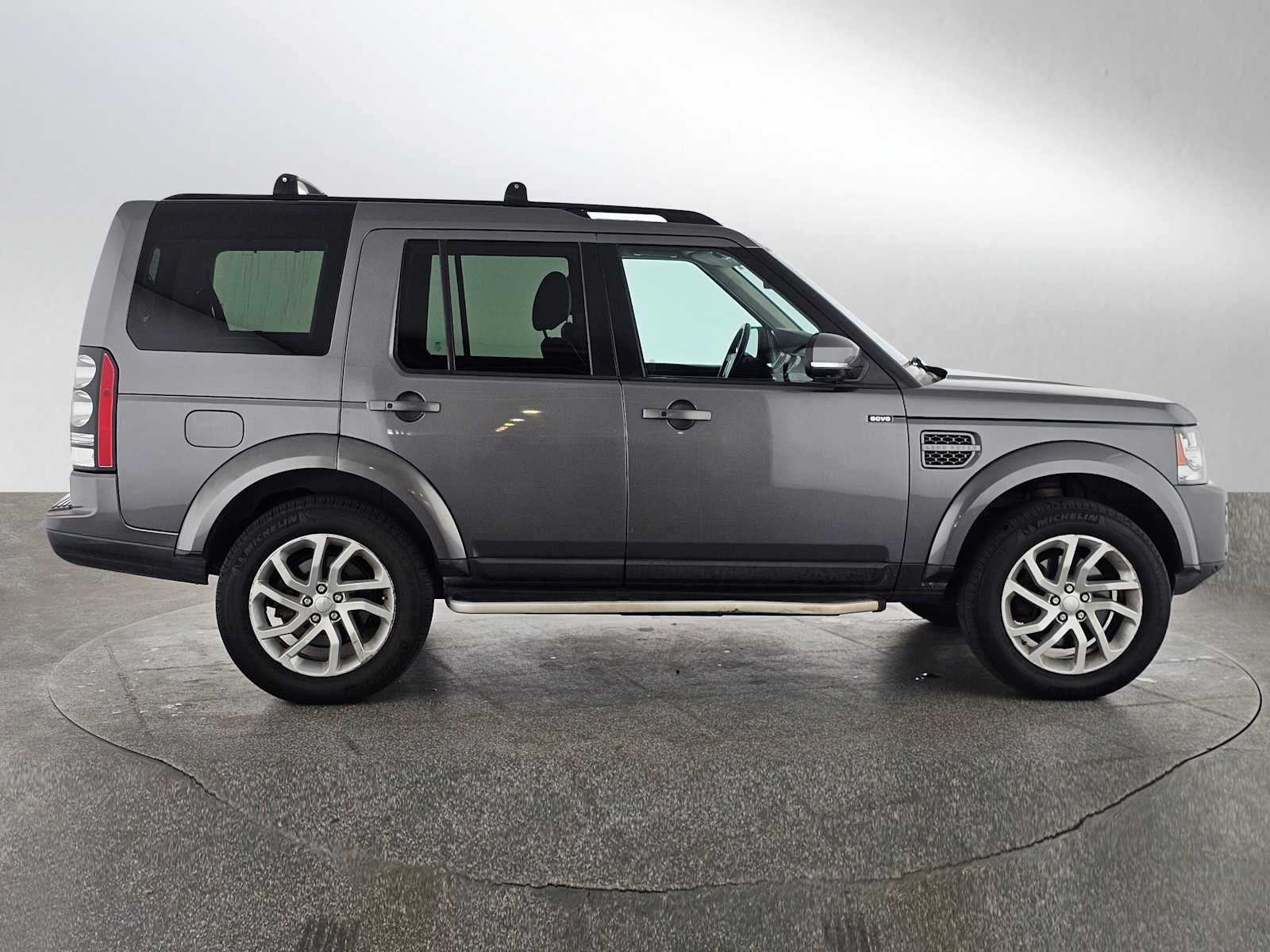 2016 Land Rover LR4 HSE photo 5