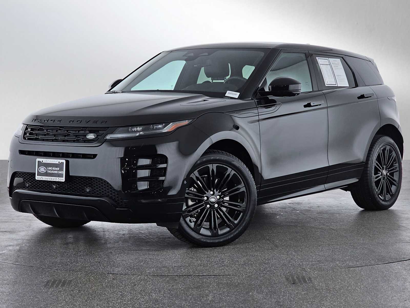 2024 Land Rover Range Rover Evoque Dynamic SE's photo