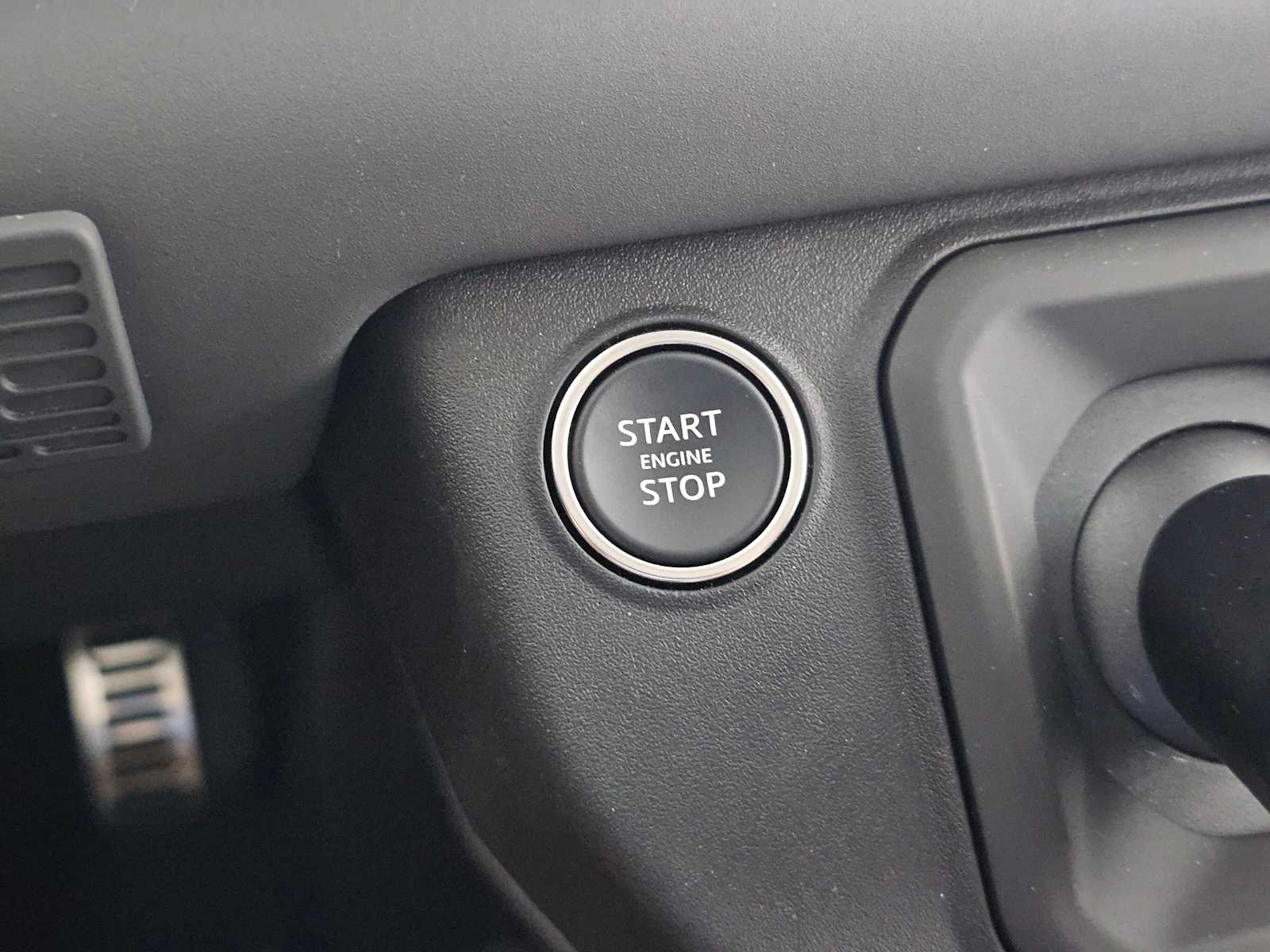 2025 Land Rover Defender X - Photo 29