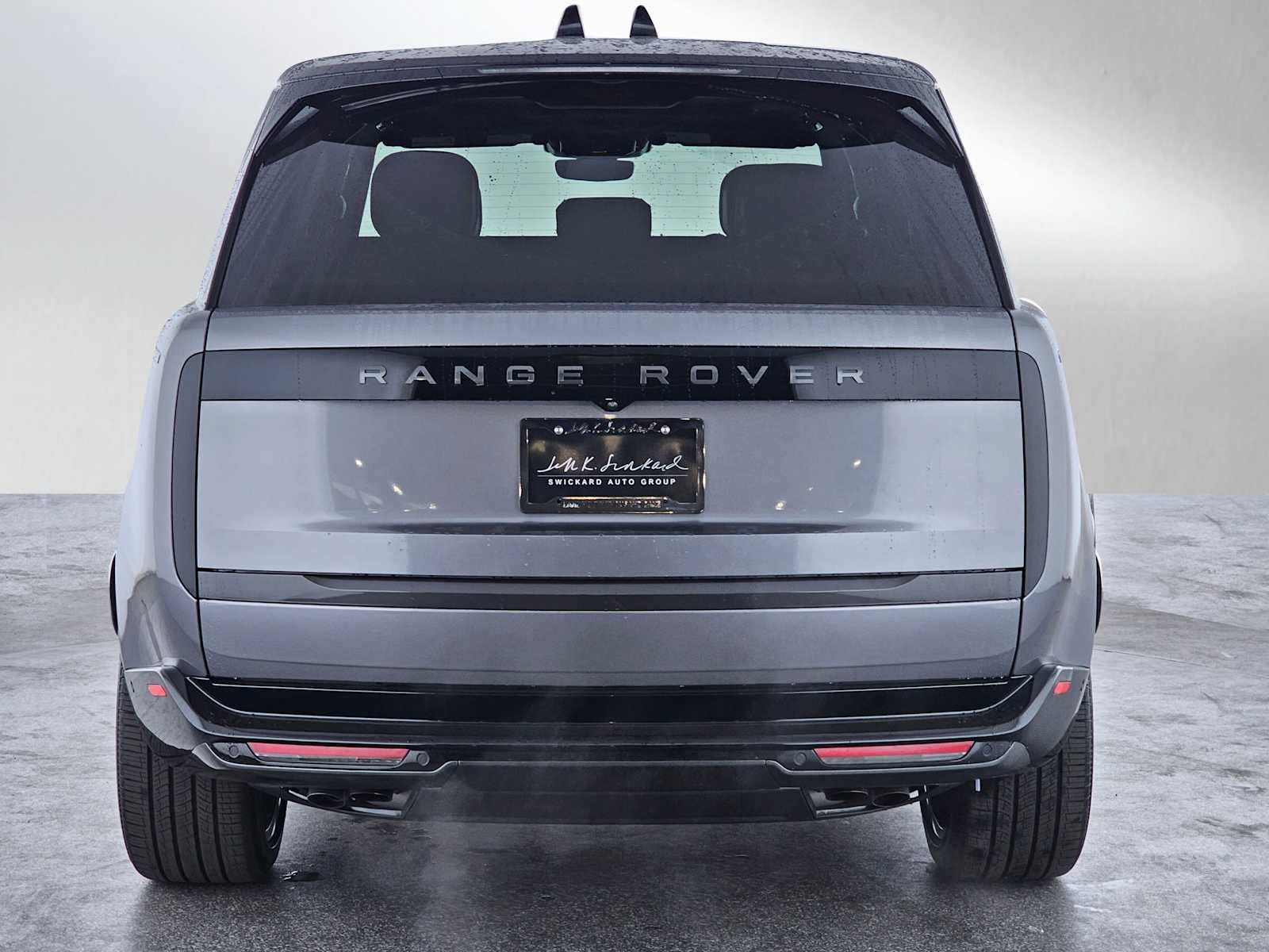 2025 Land Rover Range Rover SE photo 4