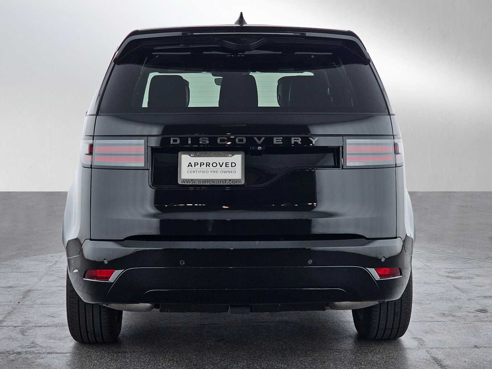 2024 Land Rover Discovery SE photo 2