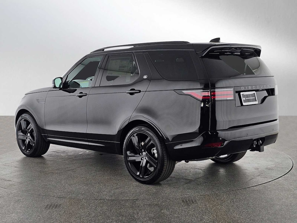 New 2025 Land Rover Discovery Dynamic SE SUV