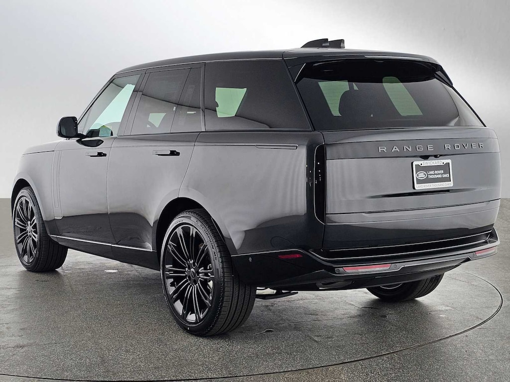 New 2026 Land Rover Range Rover SE SUV