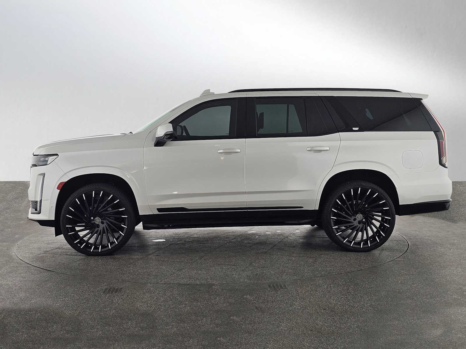 2021 Cadillac Escalade Sport photo 2