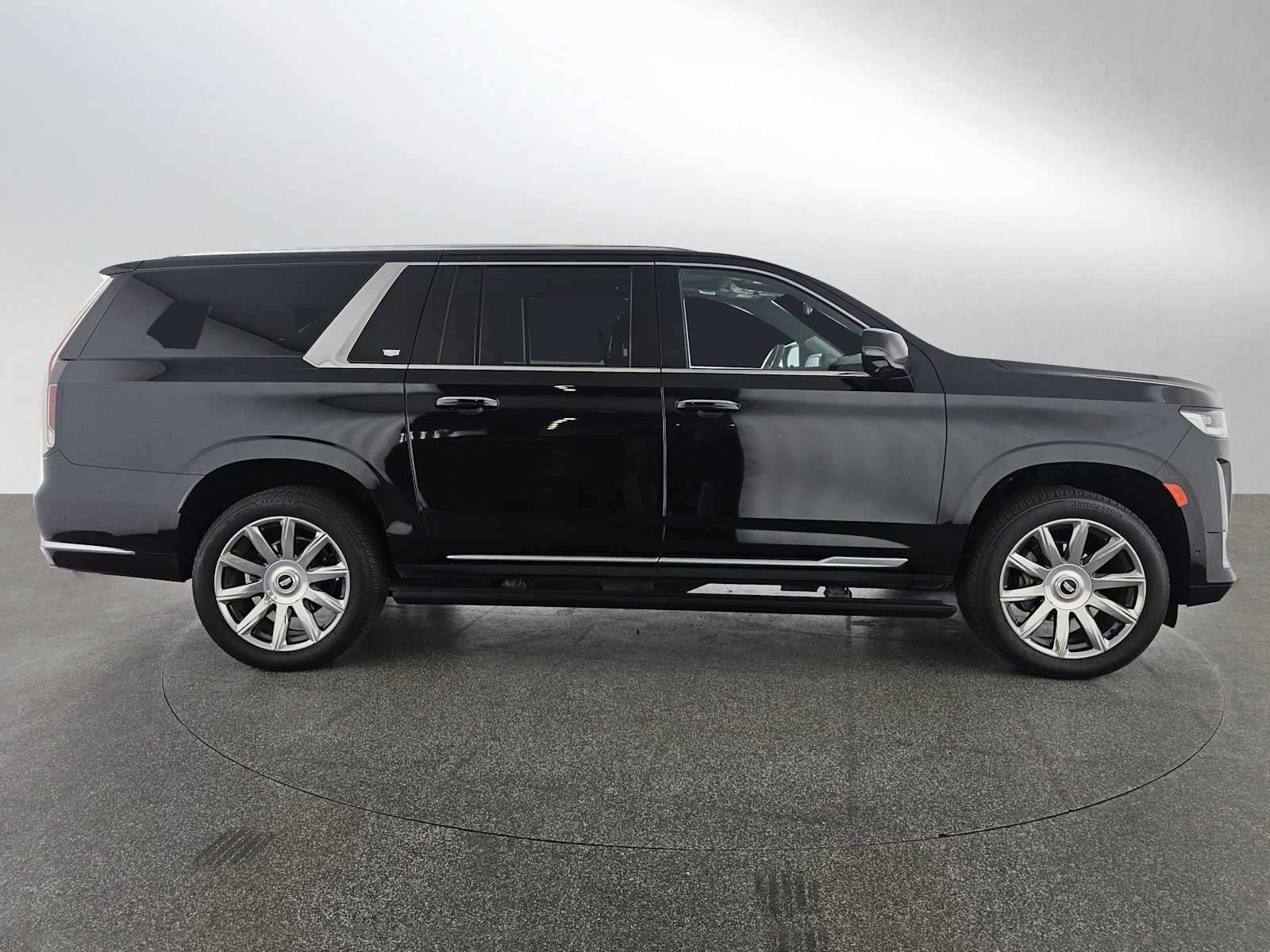 2024 Cadillac Escalade ESV 4WD Premium Luxury Platinum photo 2