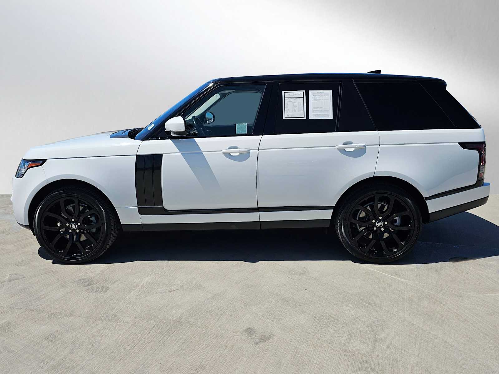 Used 2017 Land Rover Range Rover Base with VIN SALGR2FV5HA357790 for sale in Thousand Oaks, CA