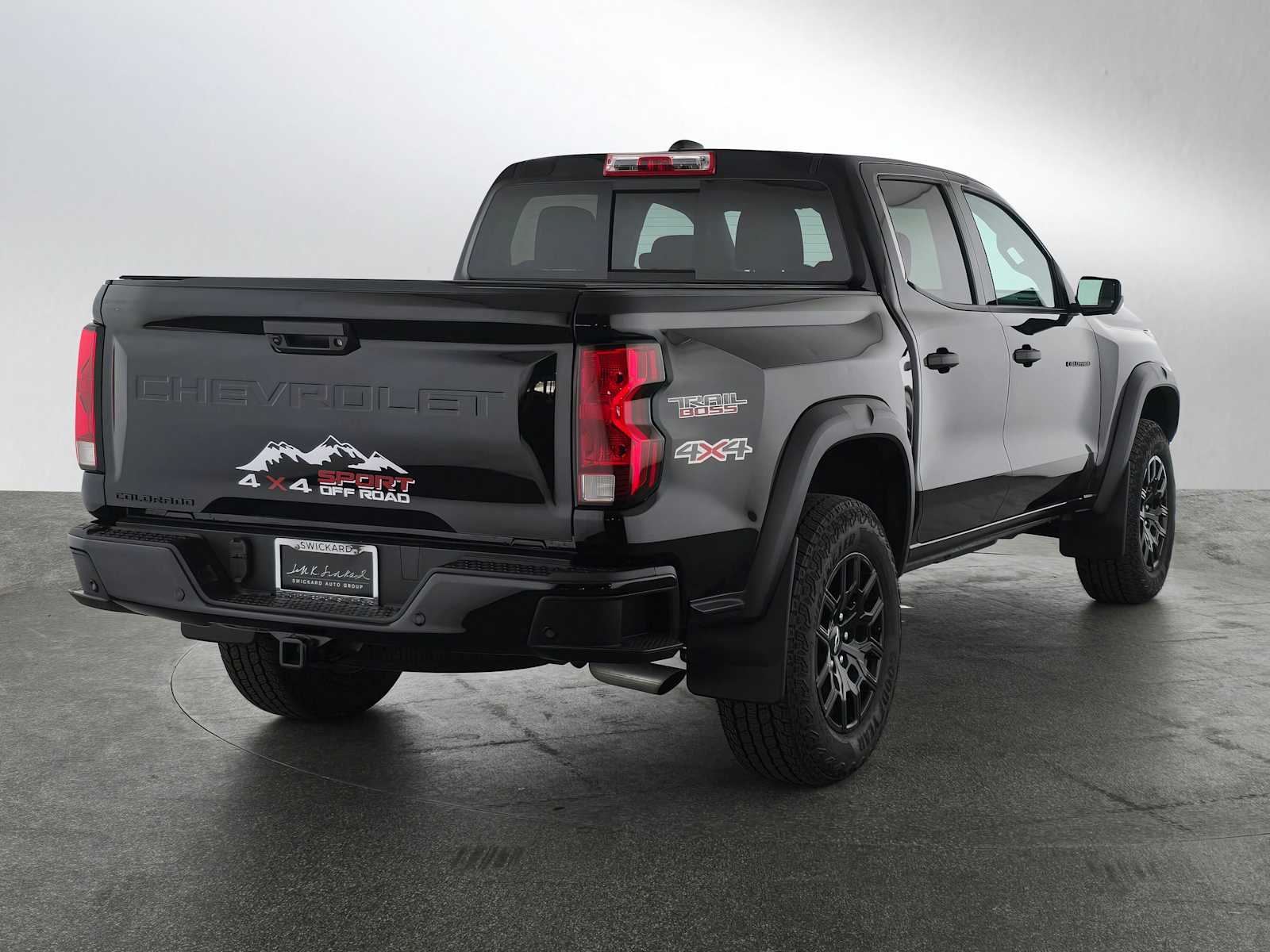 2024 Chevrolet Colorado Trail Boss photo 3