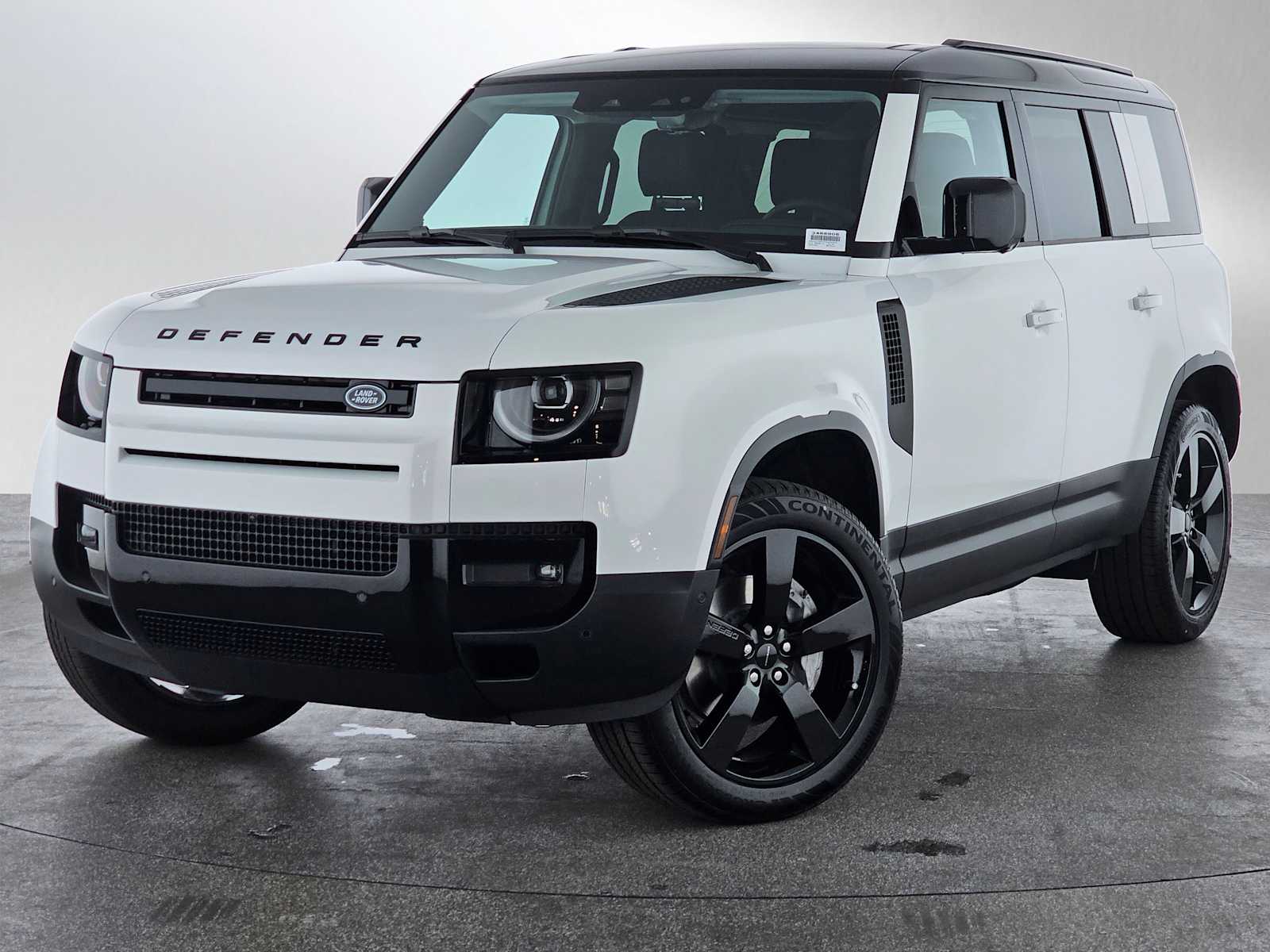 2026 Land Rover Defender S's photo