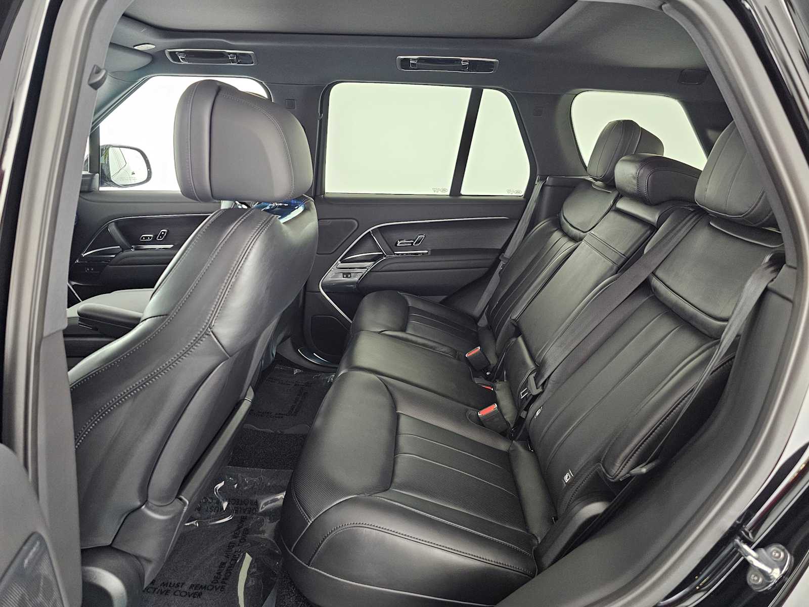 2025 Land Rover Range Rover SE - Photo 15