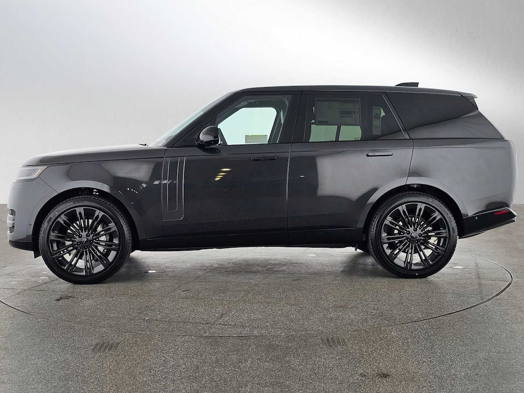 New 2026 Land Rover Range Rover SE SUV