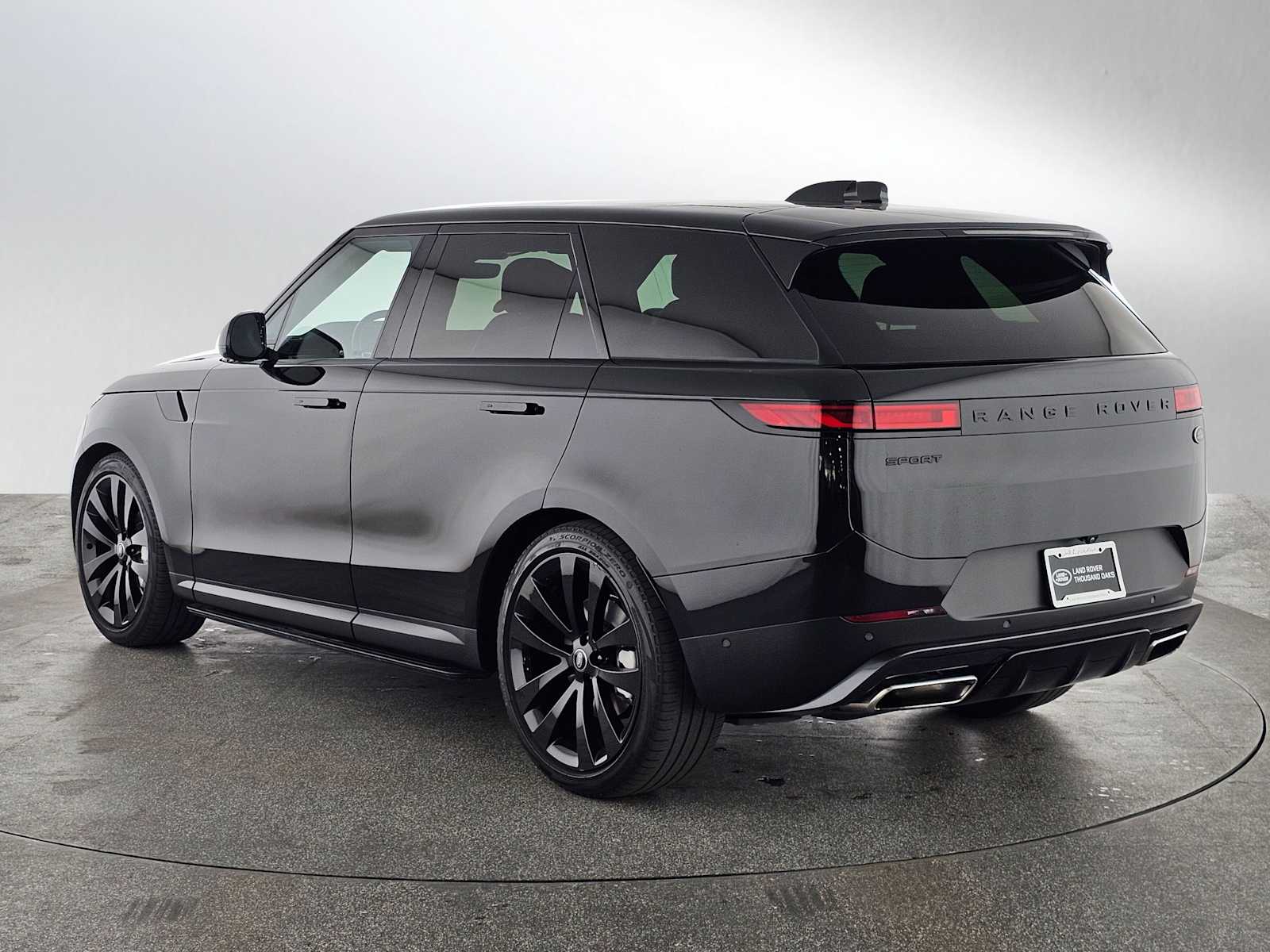 2023 Land Rover Range Rover Sport SE photo 2
