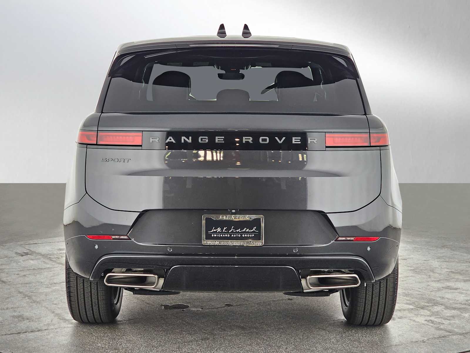 2025 Land Rover Range Rover Sport SE photo 4